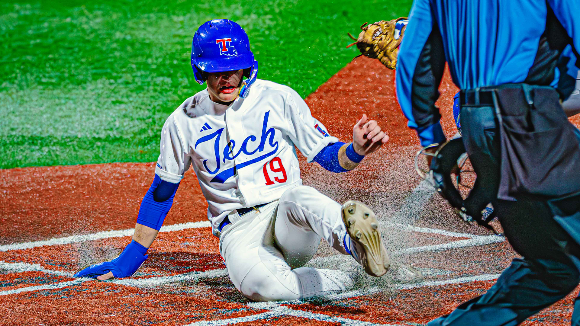 Brecken Menuet vs Houston Christian