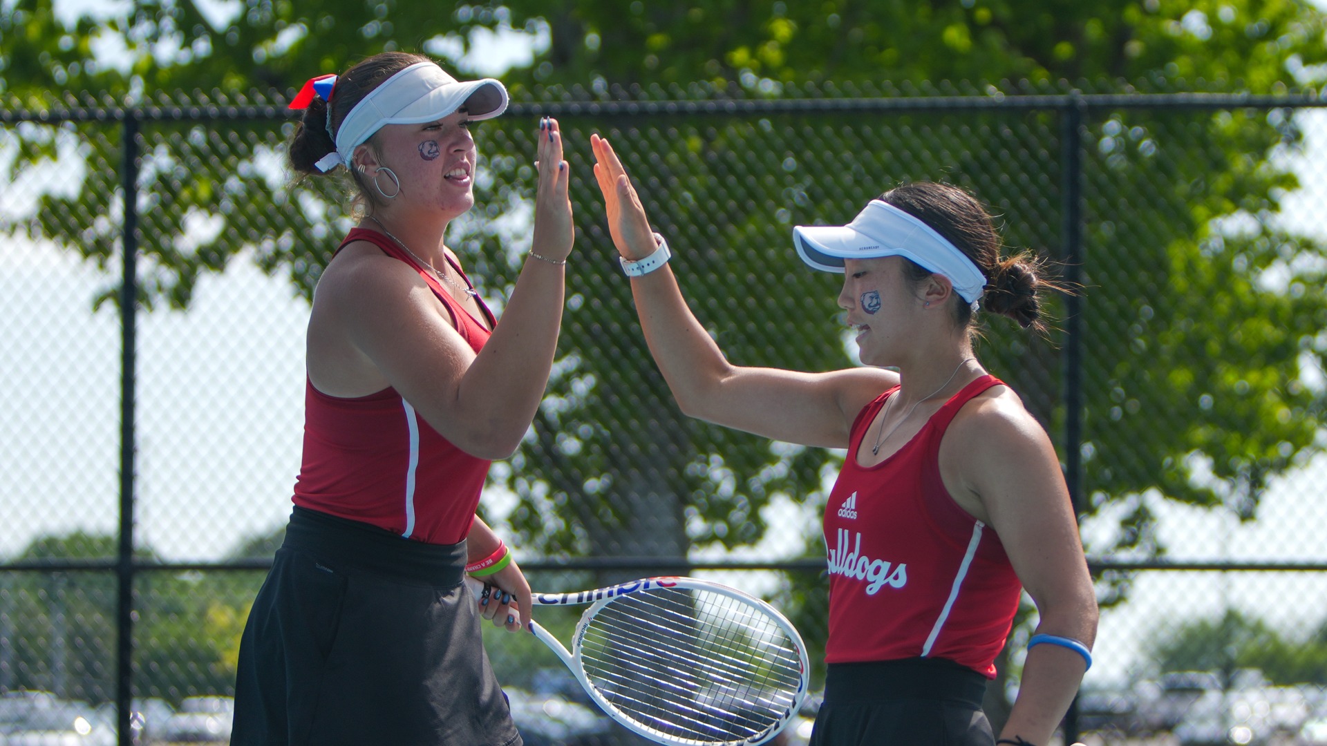 Mio Kozaki and June Vigneron