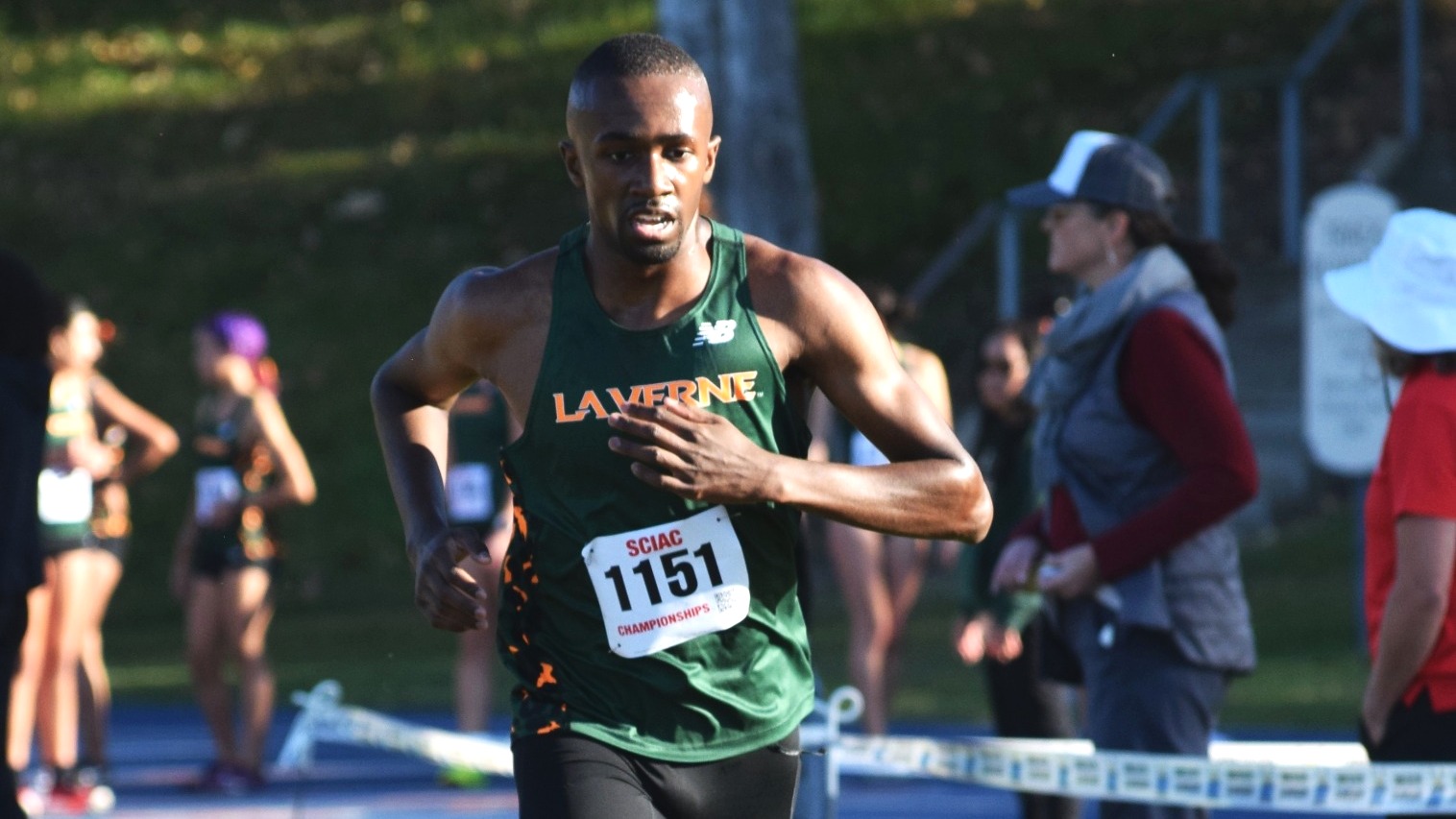 Zyeir Shabete races at the 2025 SCIAC Championships