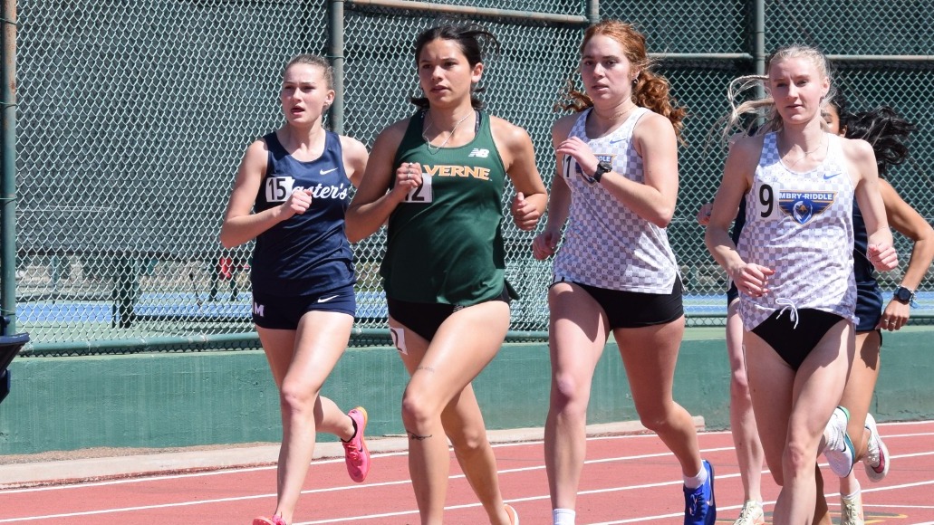 Peyton Carrera races at Point Loma