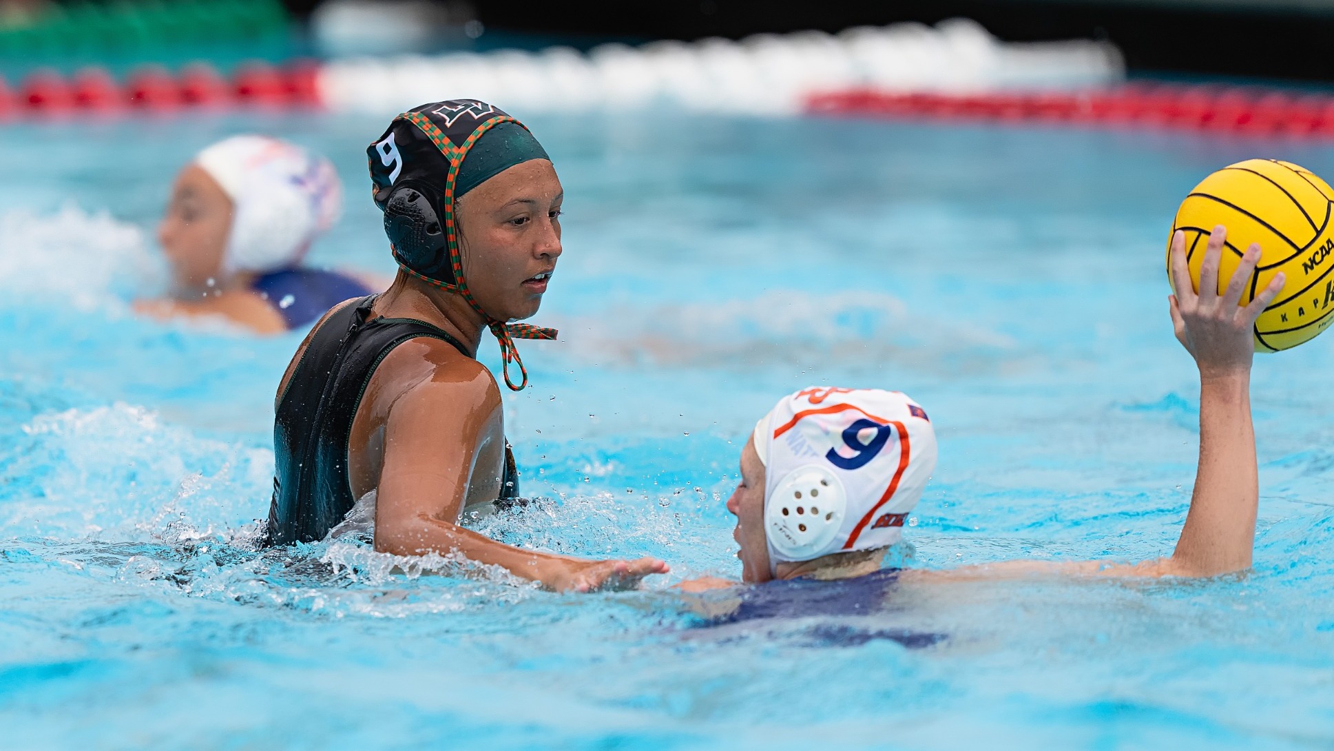 Maya De Guzman defends against Pomona-Pitzer