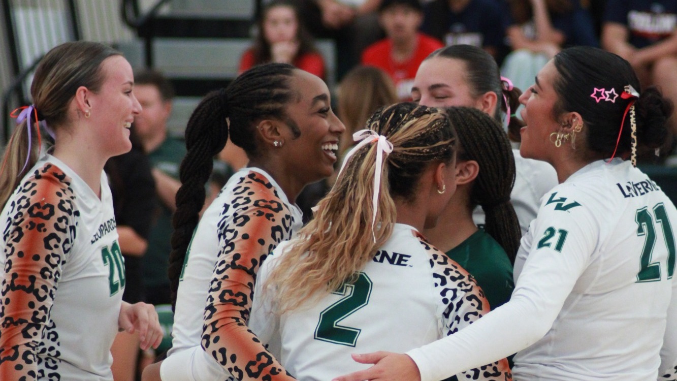 Montana and Jones Celebrate with Team