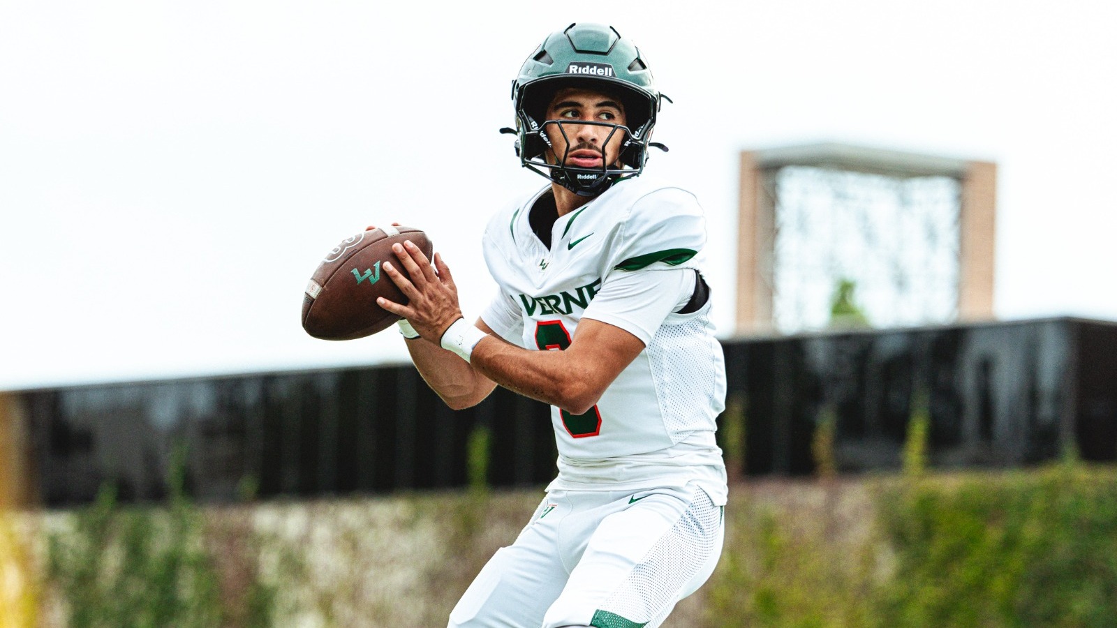 Jordan Hernadez delivers a pass at Chapman