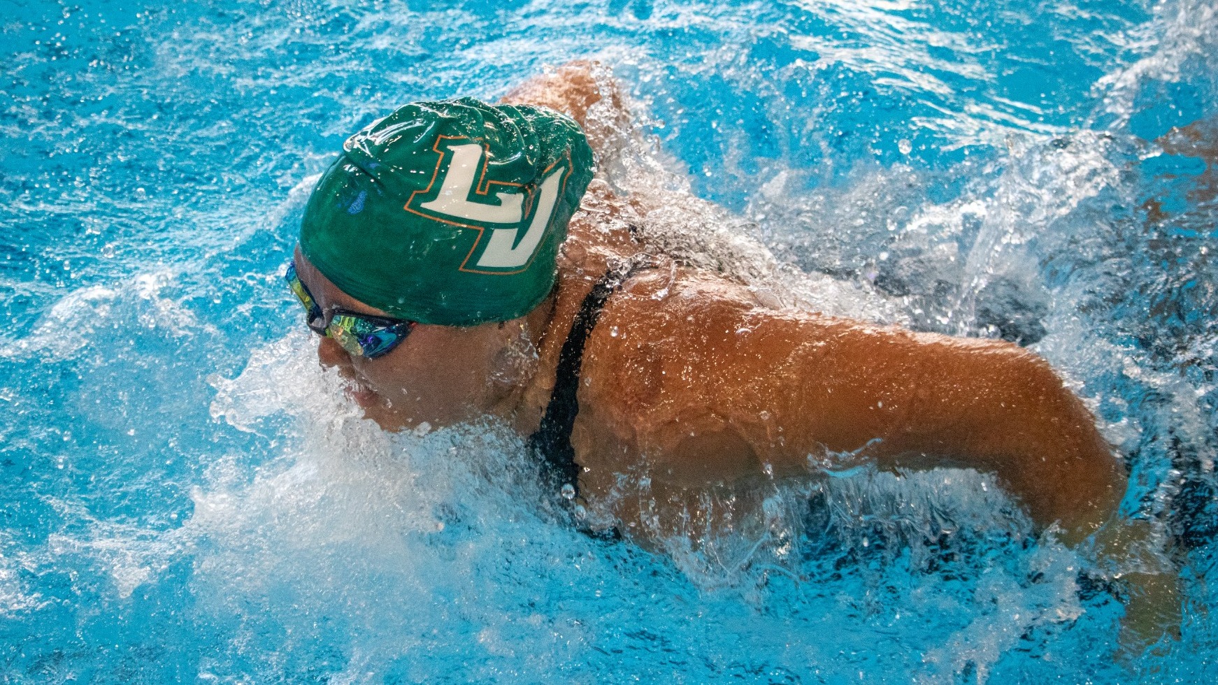 La Verne swim and dive at the 2025 Winter Invite
