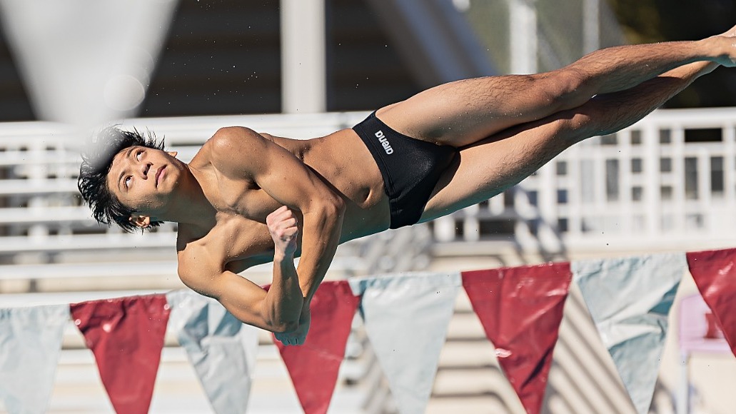 Shaun Concepcion dives at Redlands