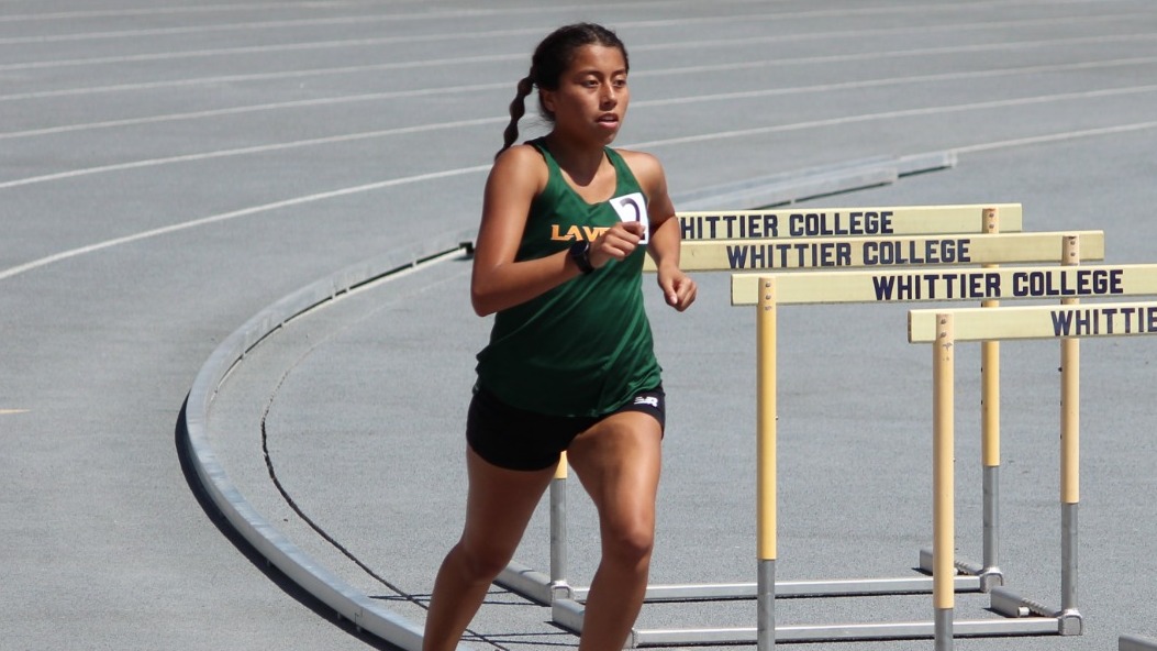 Jocelyn Cruz race at SCIAC No. 2