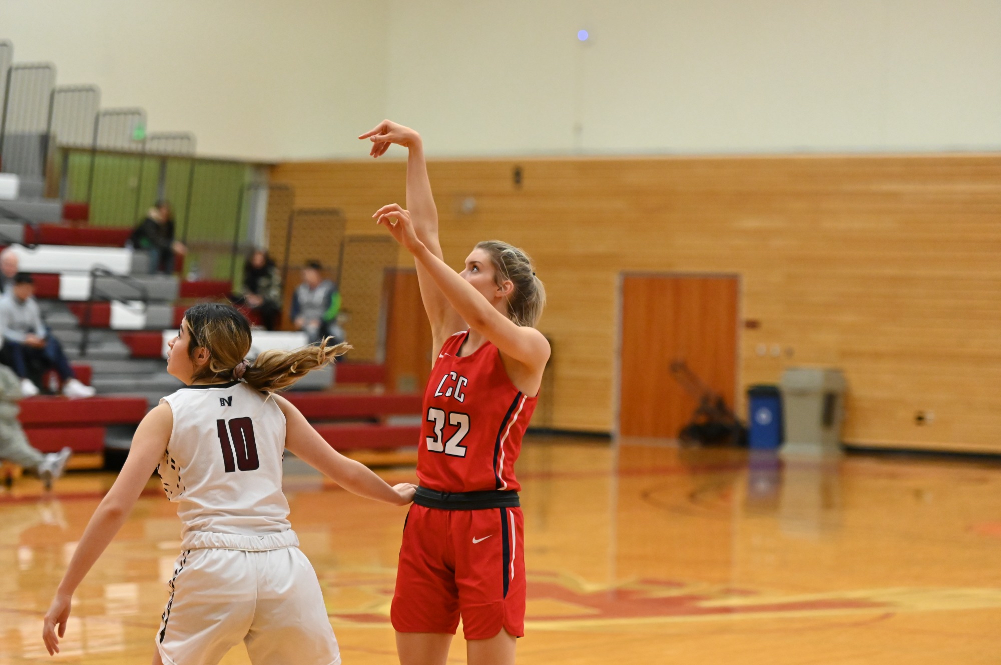 lexi-roberts-women-s-basketball-lower-columbia-college-athletics