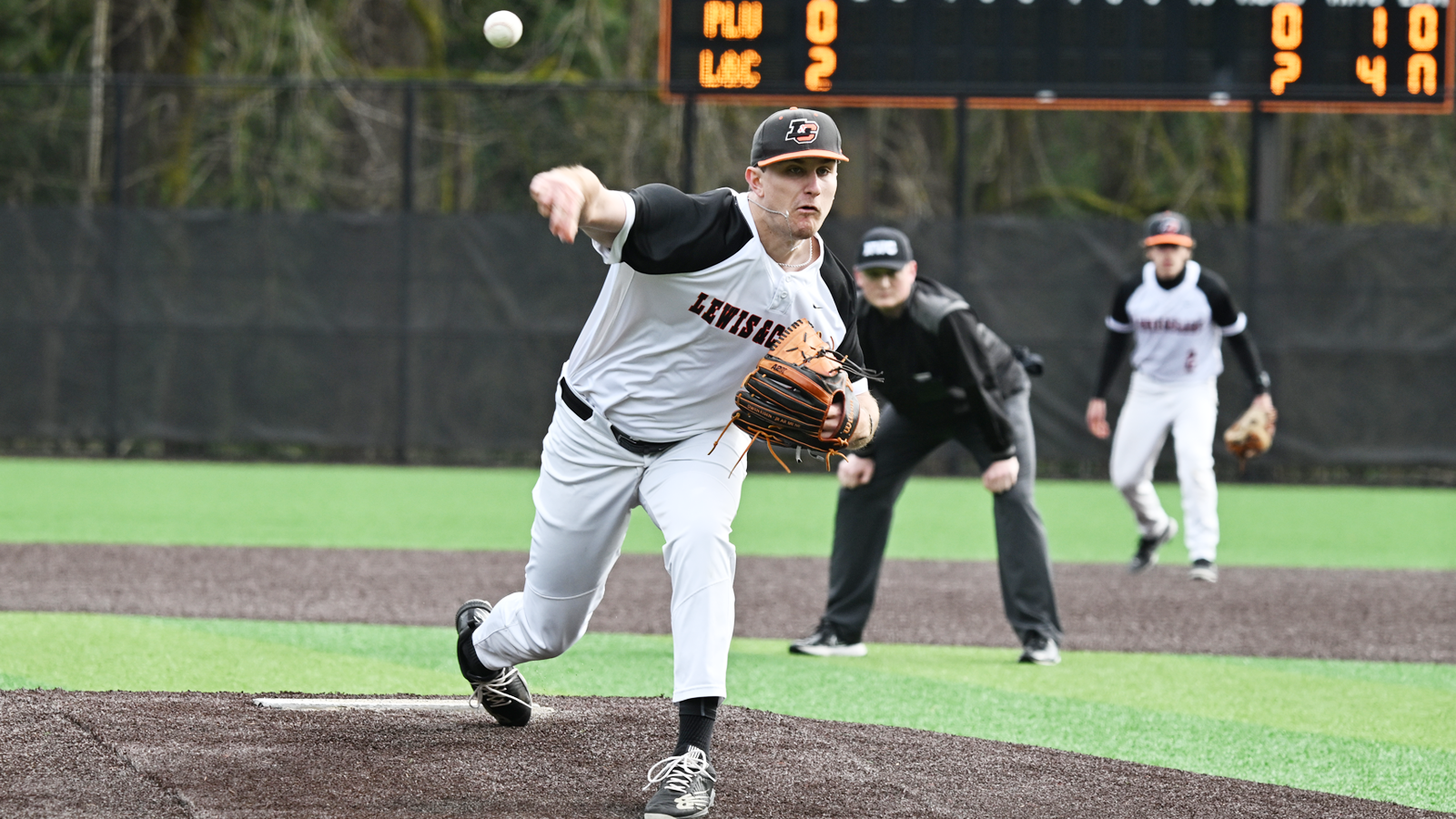 Owen Eisen throws a pitch against Pacific Lutheran 
