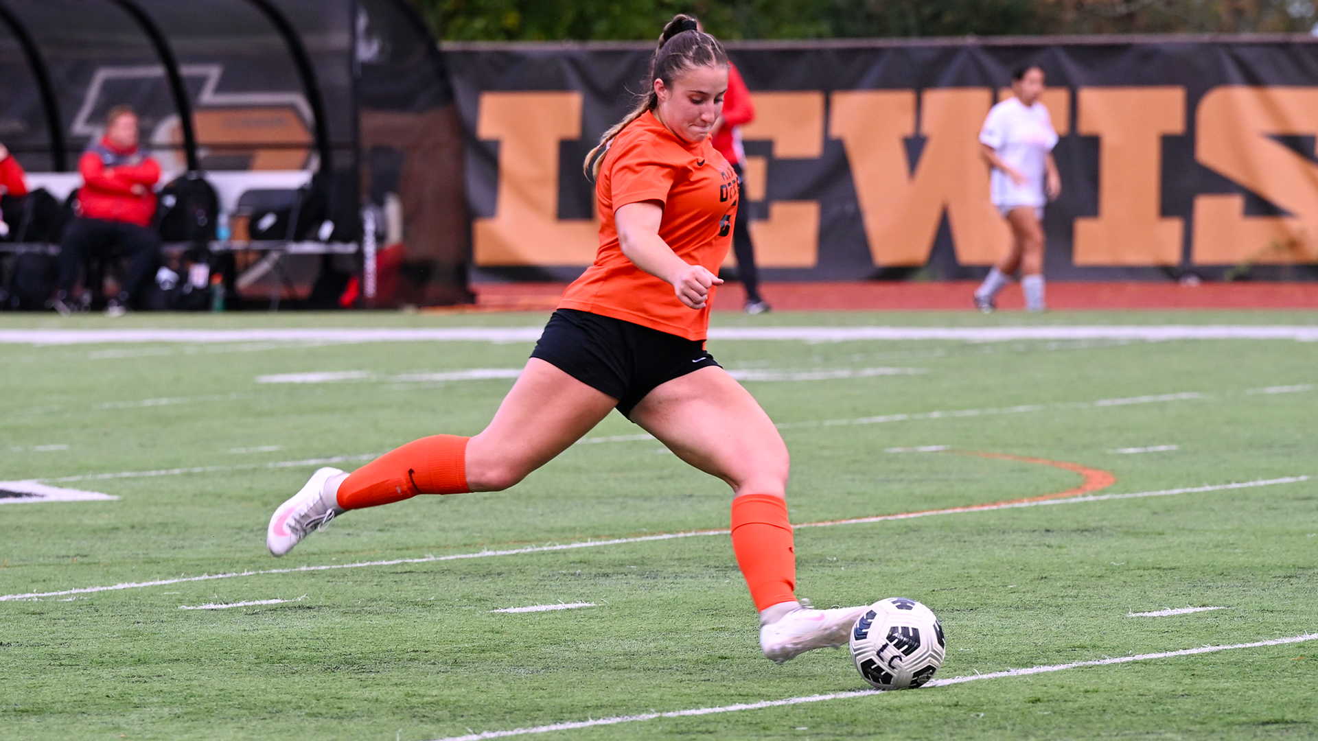 Rowan Levandoski kicks the ball against St. Thomas. 