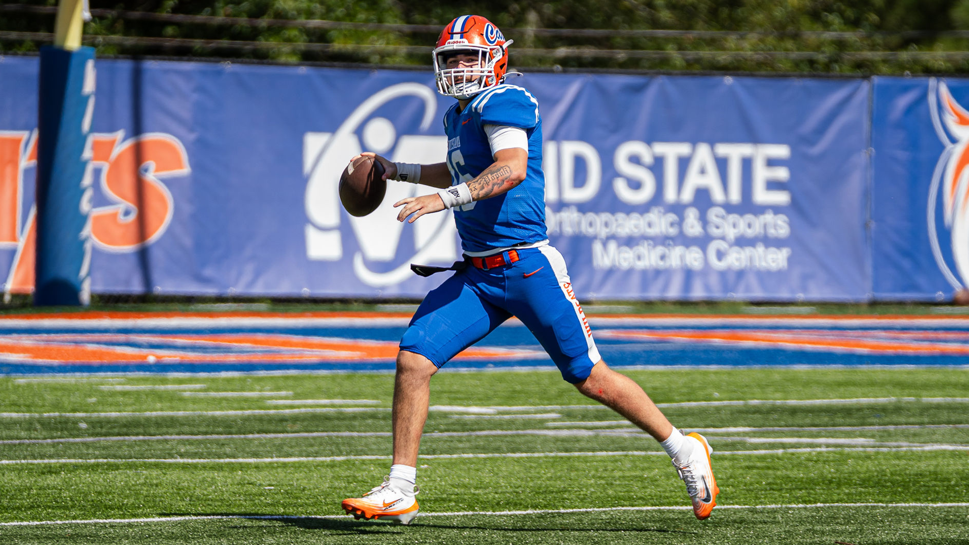 Bryce Perkins running and throwing vs. Fort Lauderdale 10/4/25