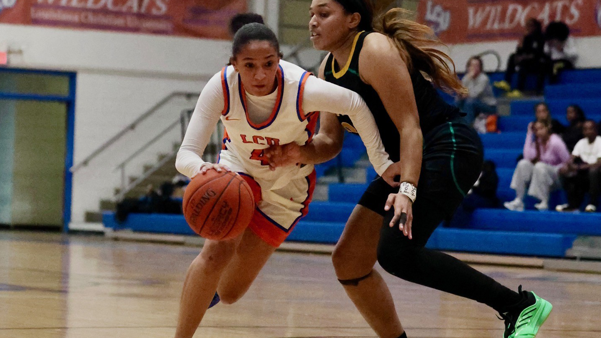 Amiyah Simpkins drives on defender vs. Xavier 1/22/26