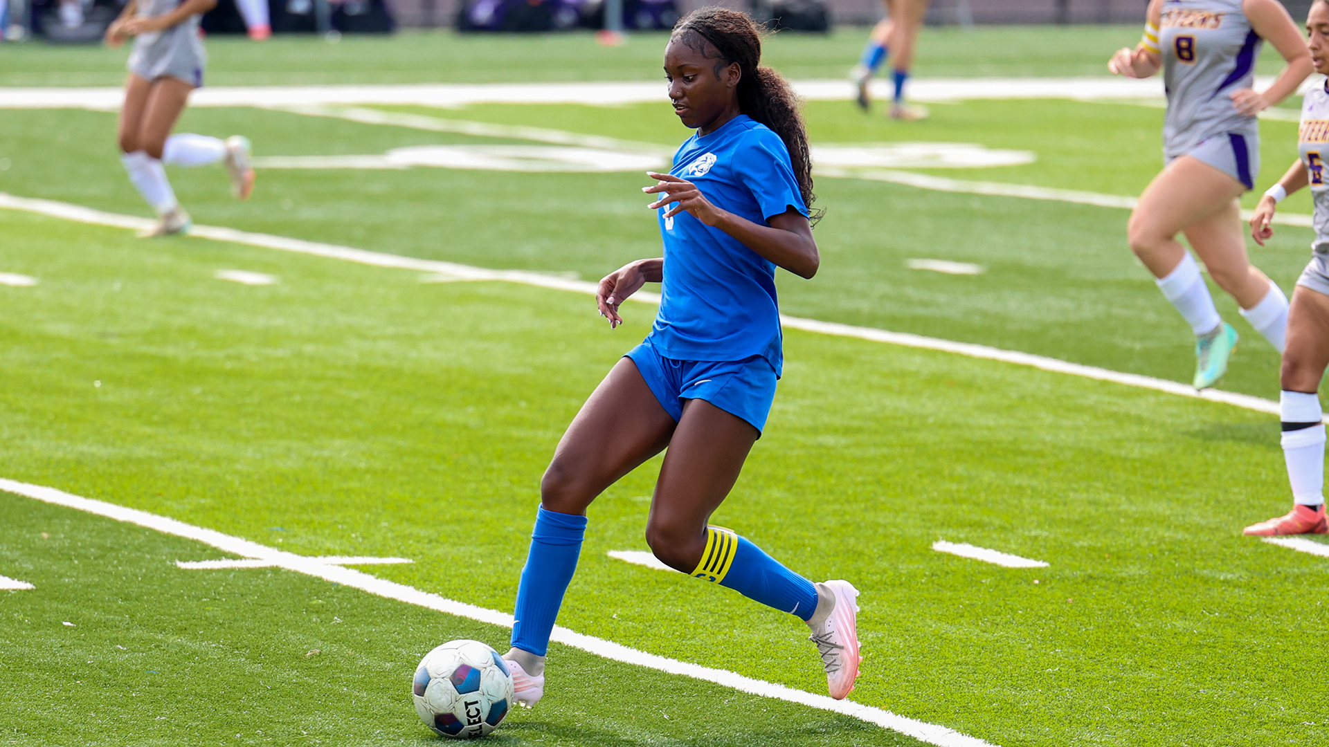 Giselle Laing dribbles downfield vs. Texas College 9/26/26