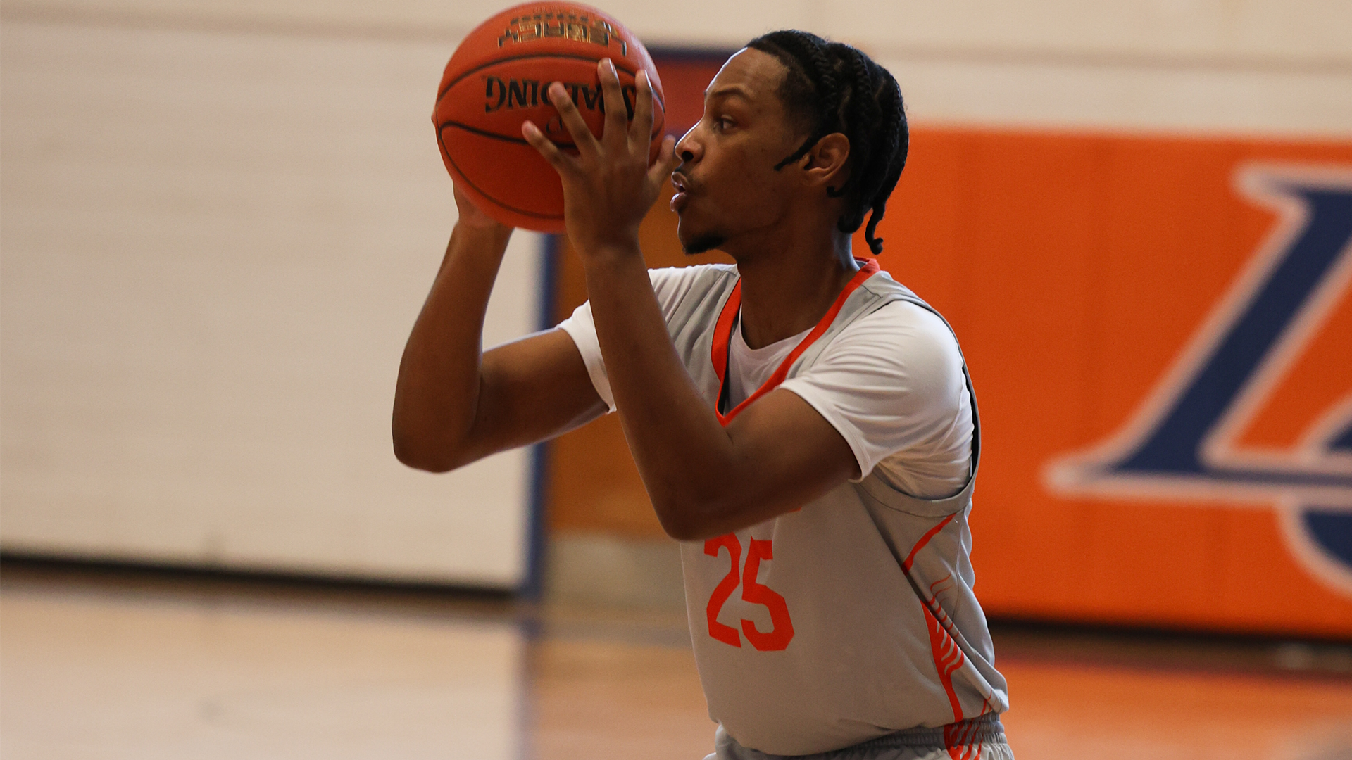 Zaydrian Sewell shoots vs. Southwest 1/17/26