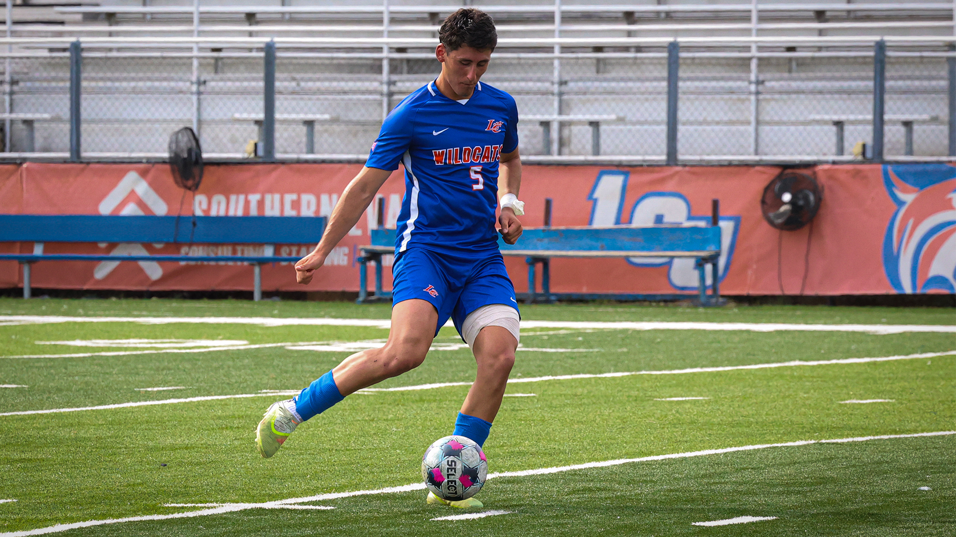 Felipe de Paola on ball vs. Texas College 9/26/26