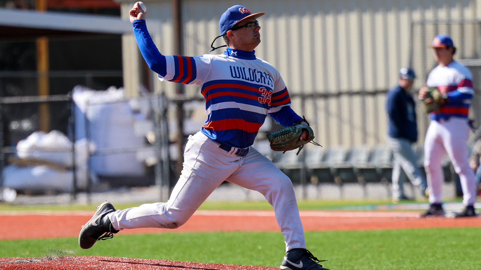 Kade Linn pitching against CIU 2/5/26