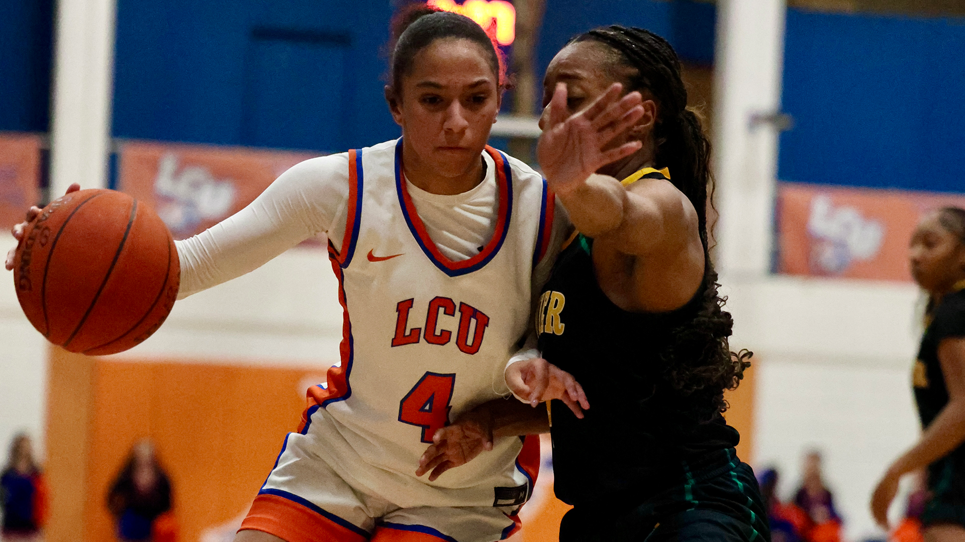 Amiyah Simpkins backing down opponent vs. Xavier 1/22/26