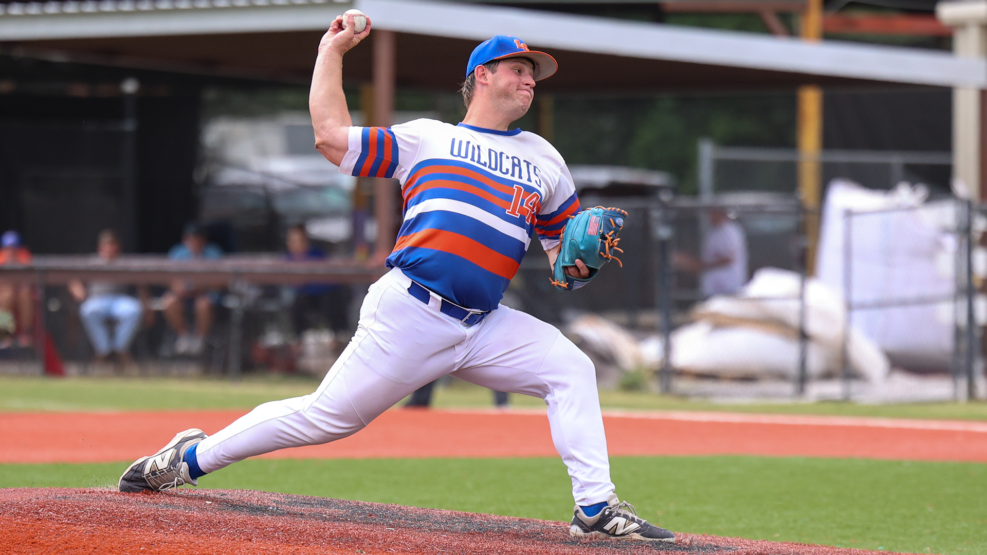 Brandon Carter pitches vs. OLLU 4/2/26