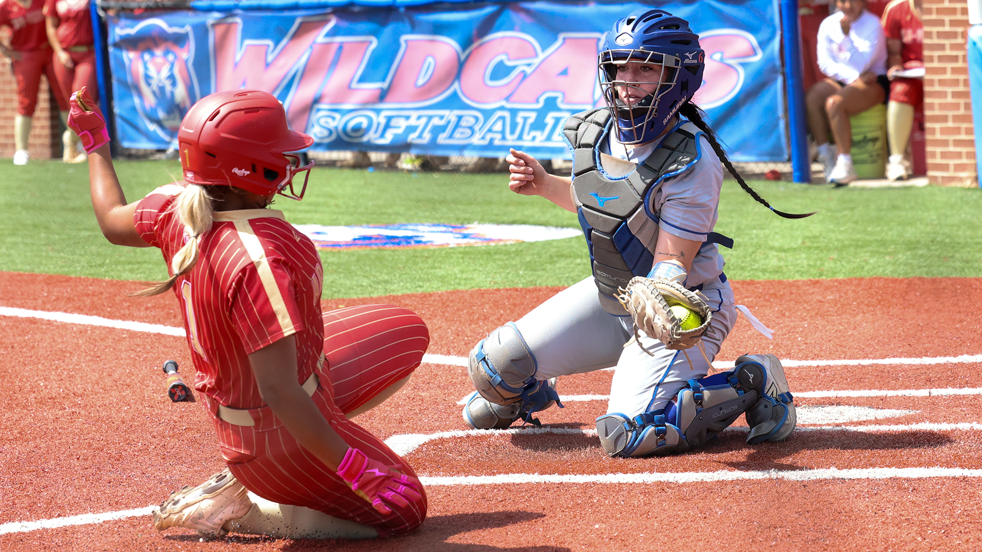 Naya Soto tags out TAMUV base runner at home plate 4/17/26