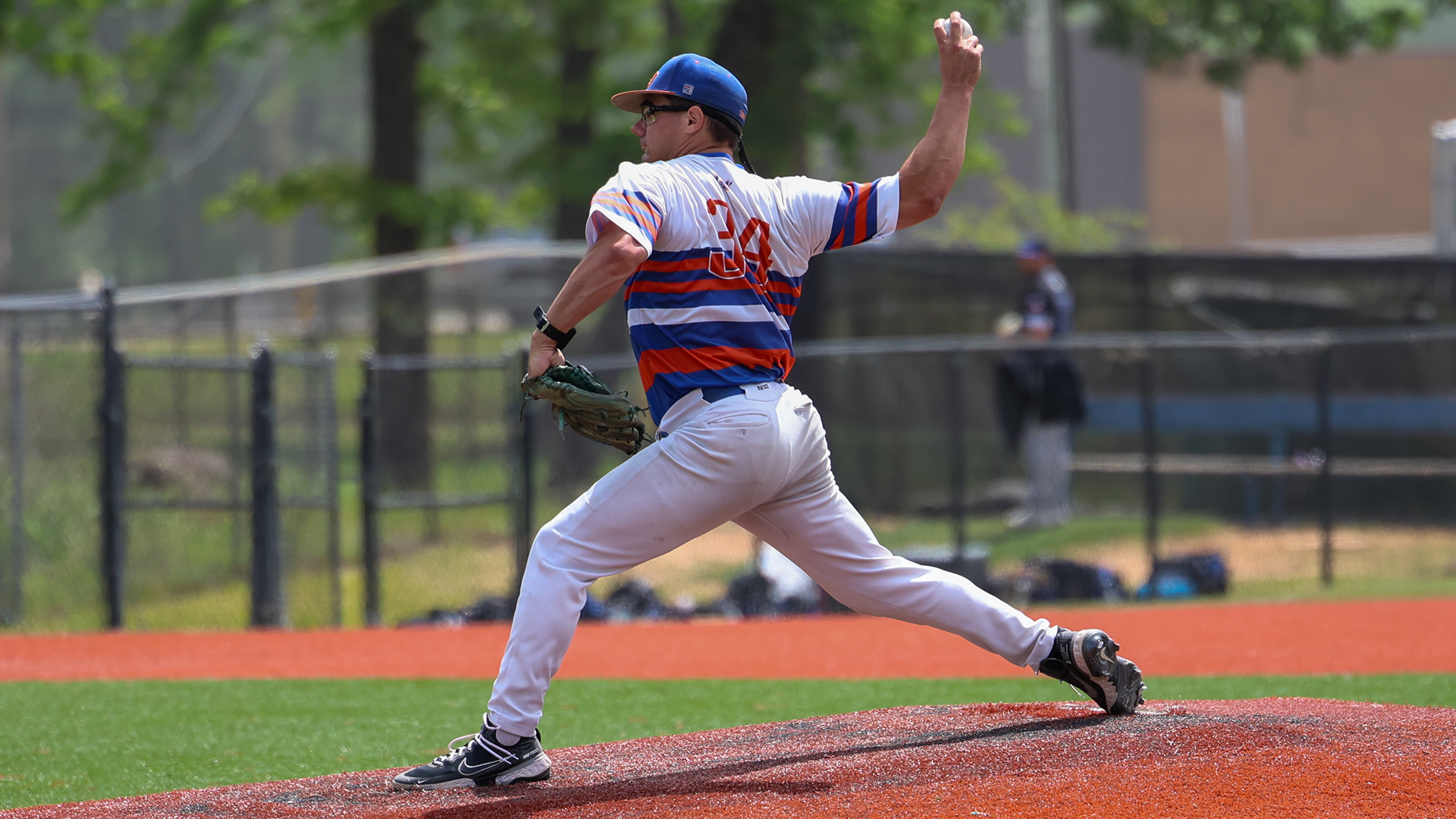 Kade Linn pitches against OLLU 4/2/26