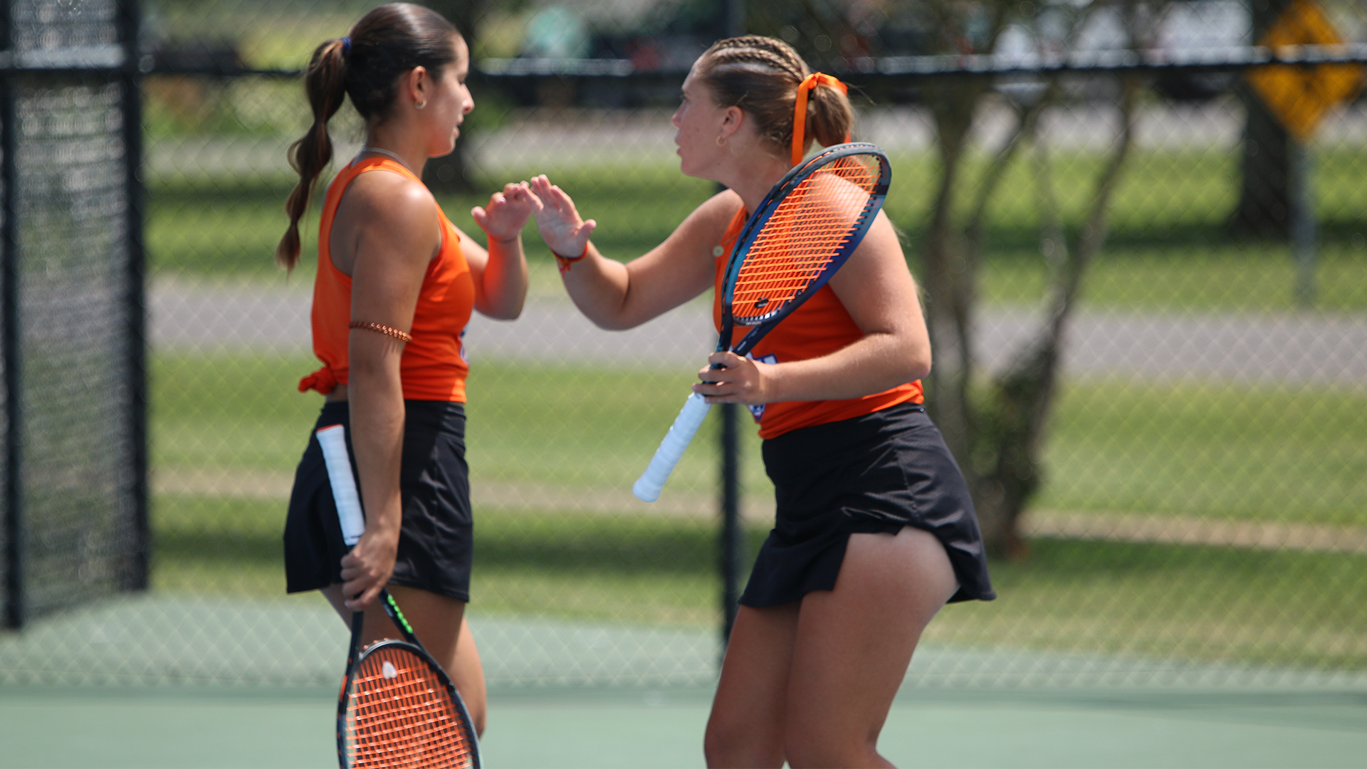 Valeria Callejo and Raquel Coelho Rodrigues talking during match vs. LSUA 4/7/26