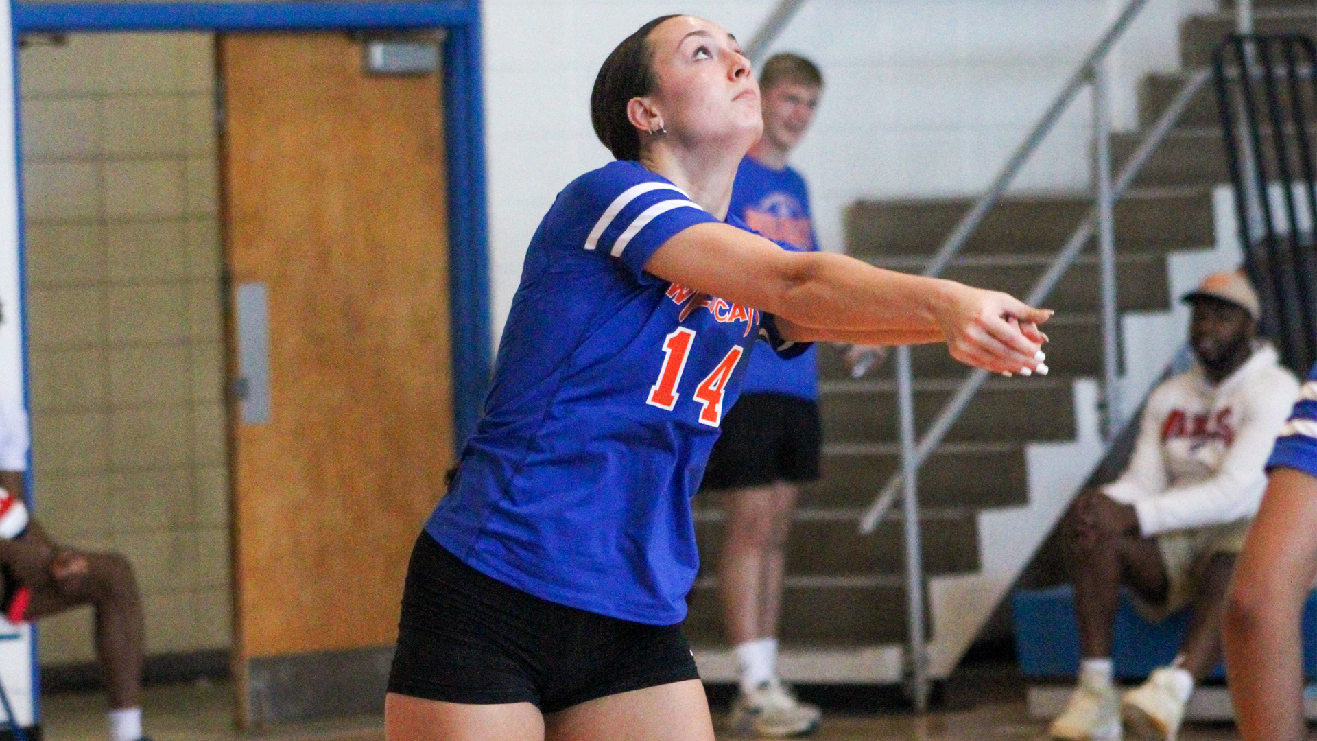 Mallory Wills prepares to bump ball vs. Dillard 10/4/25