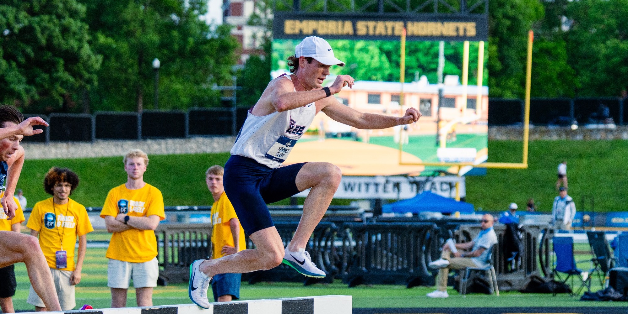 clark hurdling