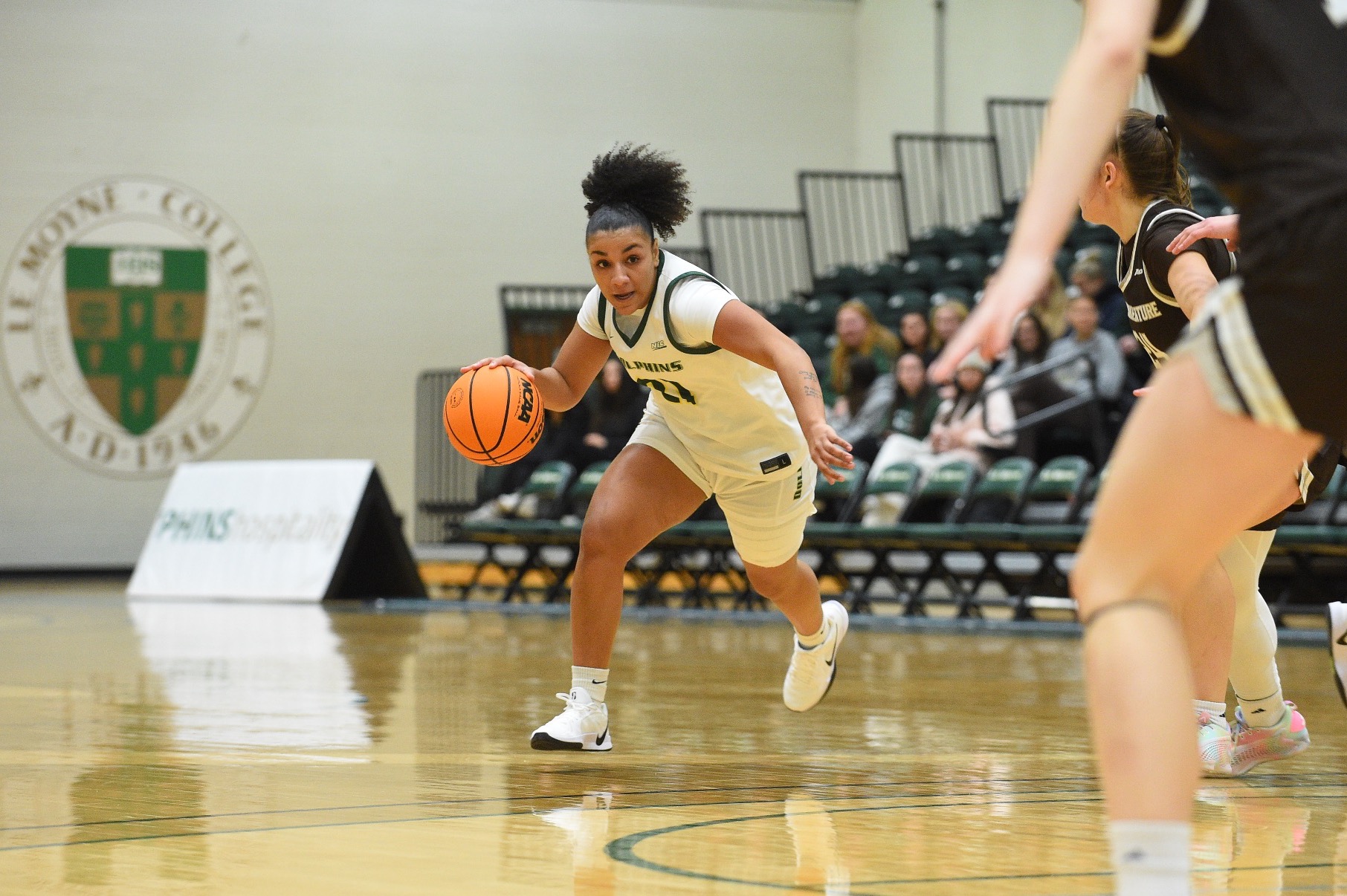 Amya McLeod vs St. Bonaventure