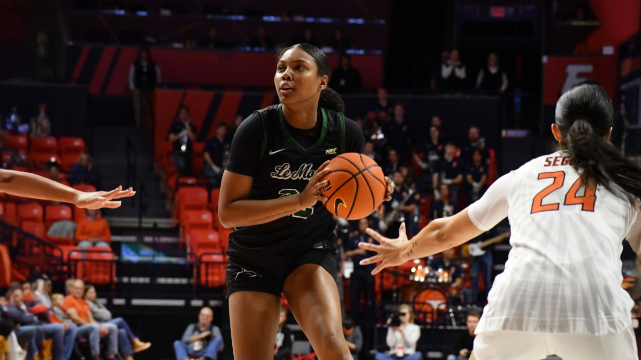 Praise Matthews at Illinois