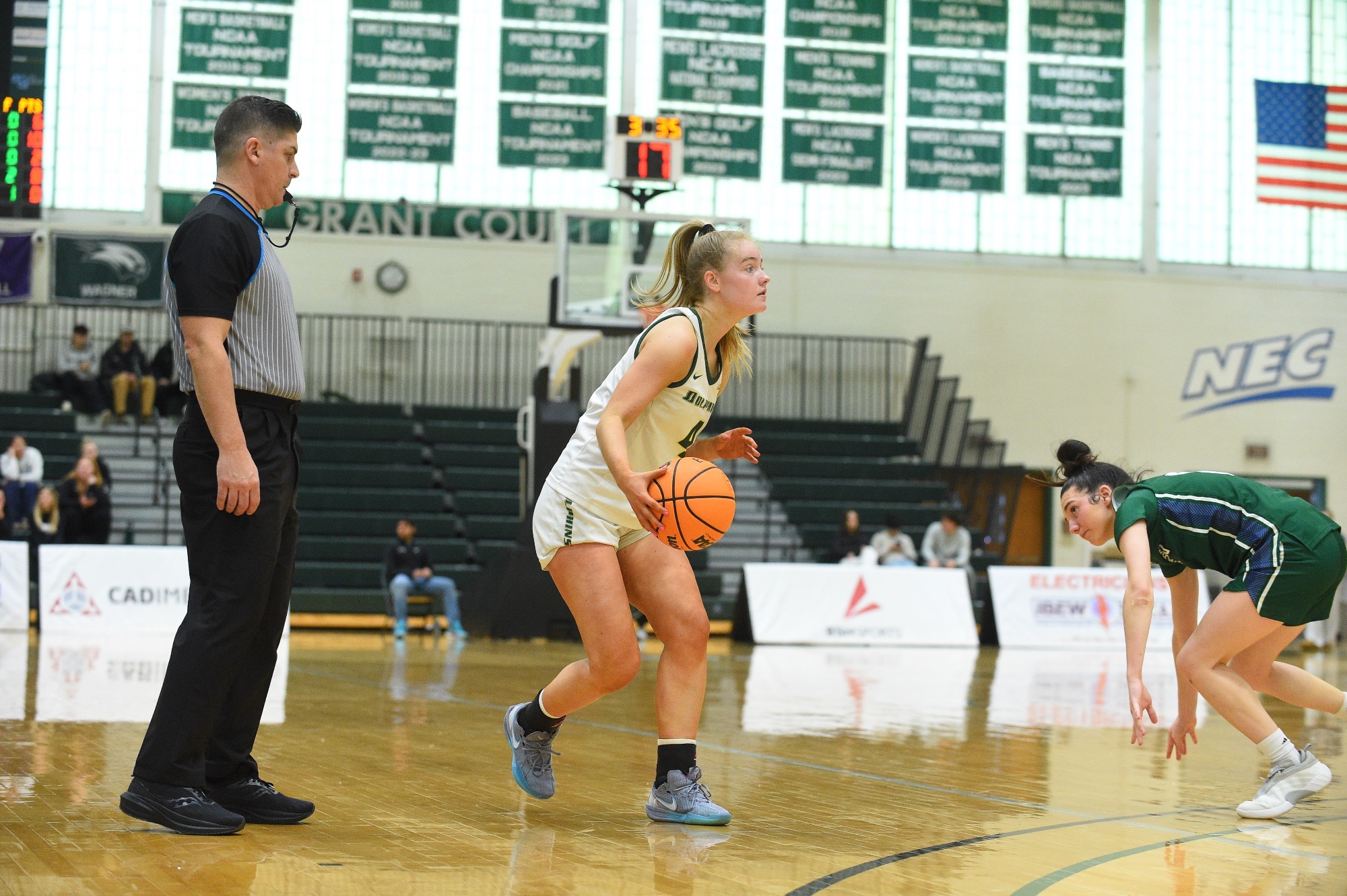 Sierra Linnin vs Chicago State