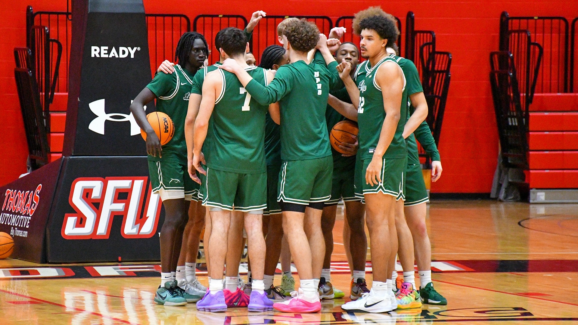 MBB Huddle Saint Francis