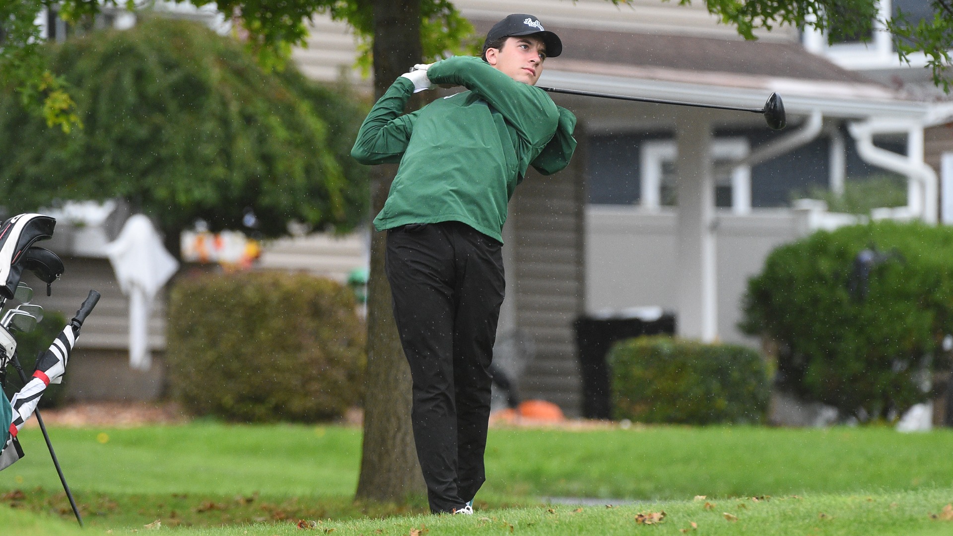 Jacob Olearczyk Follows his tee shot at Bellevue Country Club