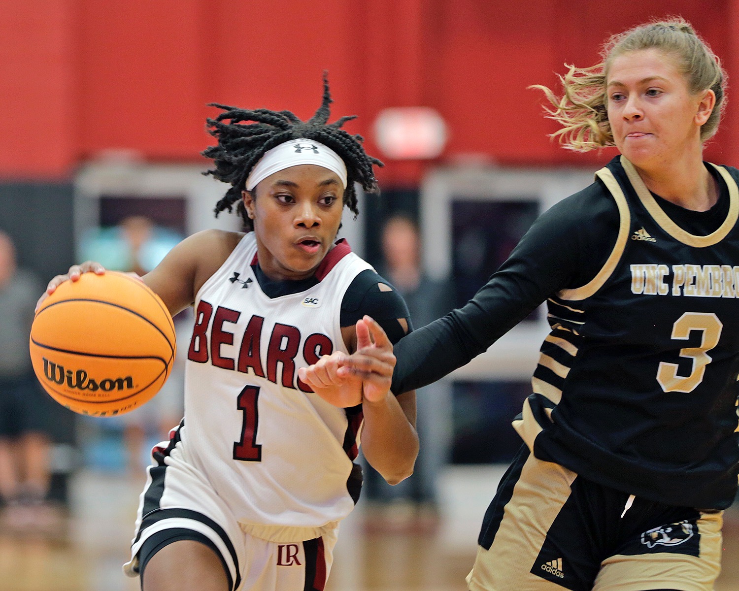 Perfect Ten Women Basketball Moves to 10 0 for Third Time In Program