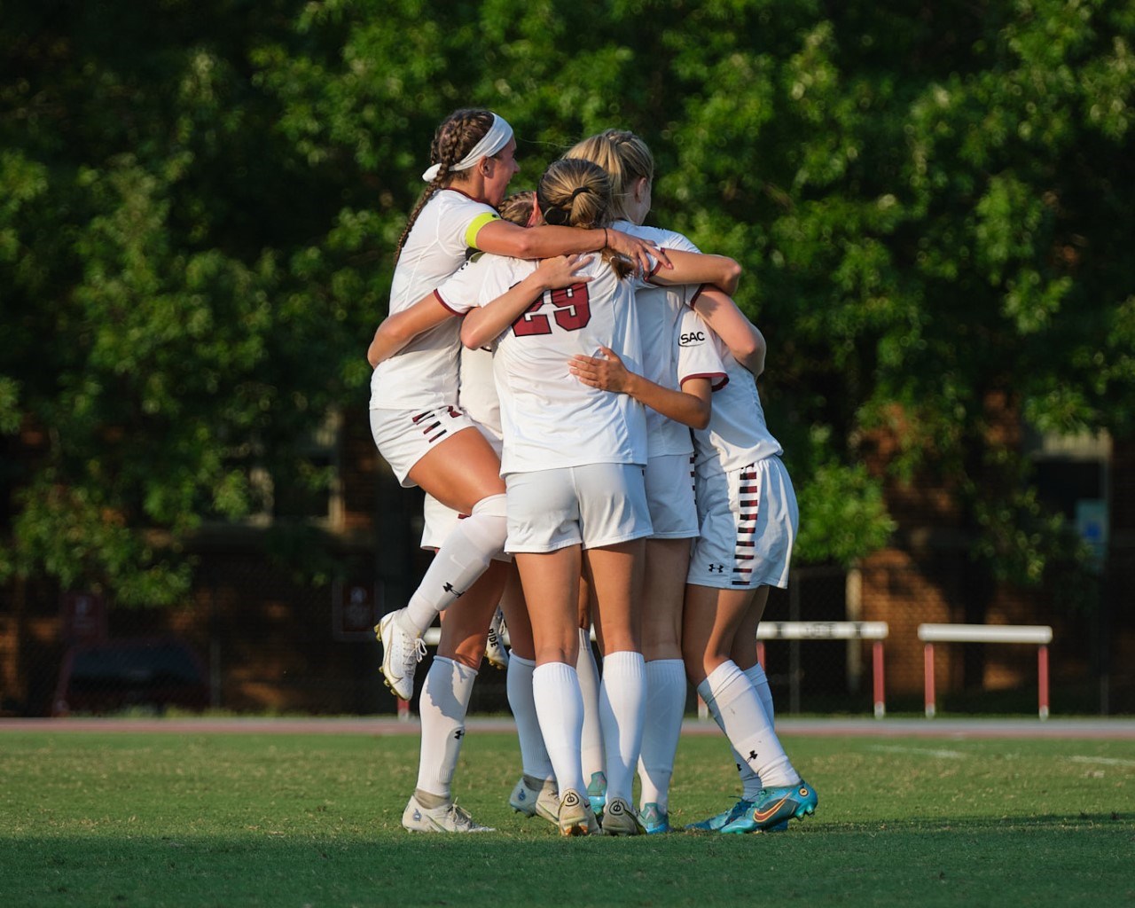 Women's Soccer Shut Outs Limestone 10 to Remain Undefeated in SAC