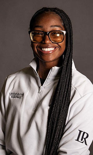 Mikayla Ray - 2023 Headshot