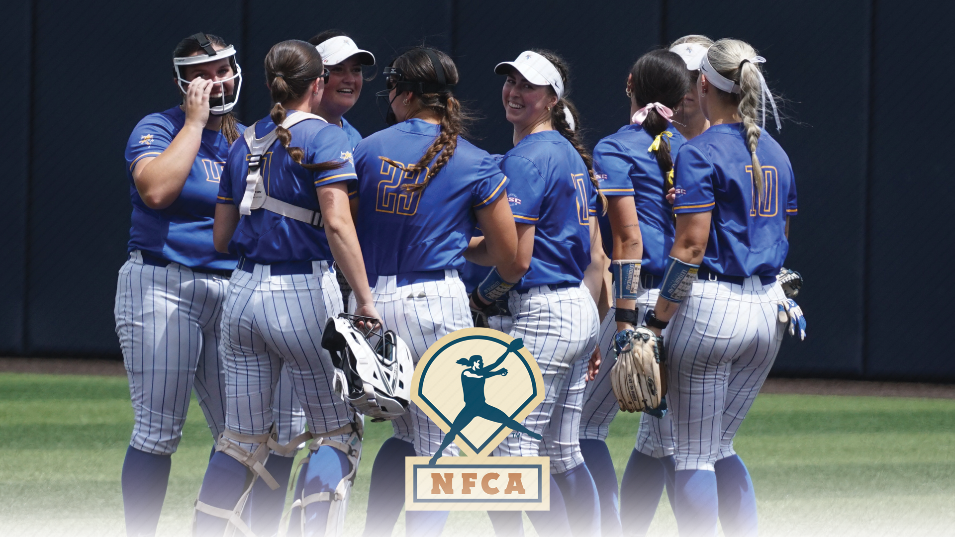 LeTourneau softball