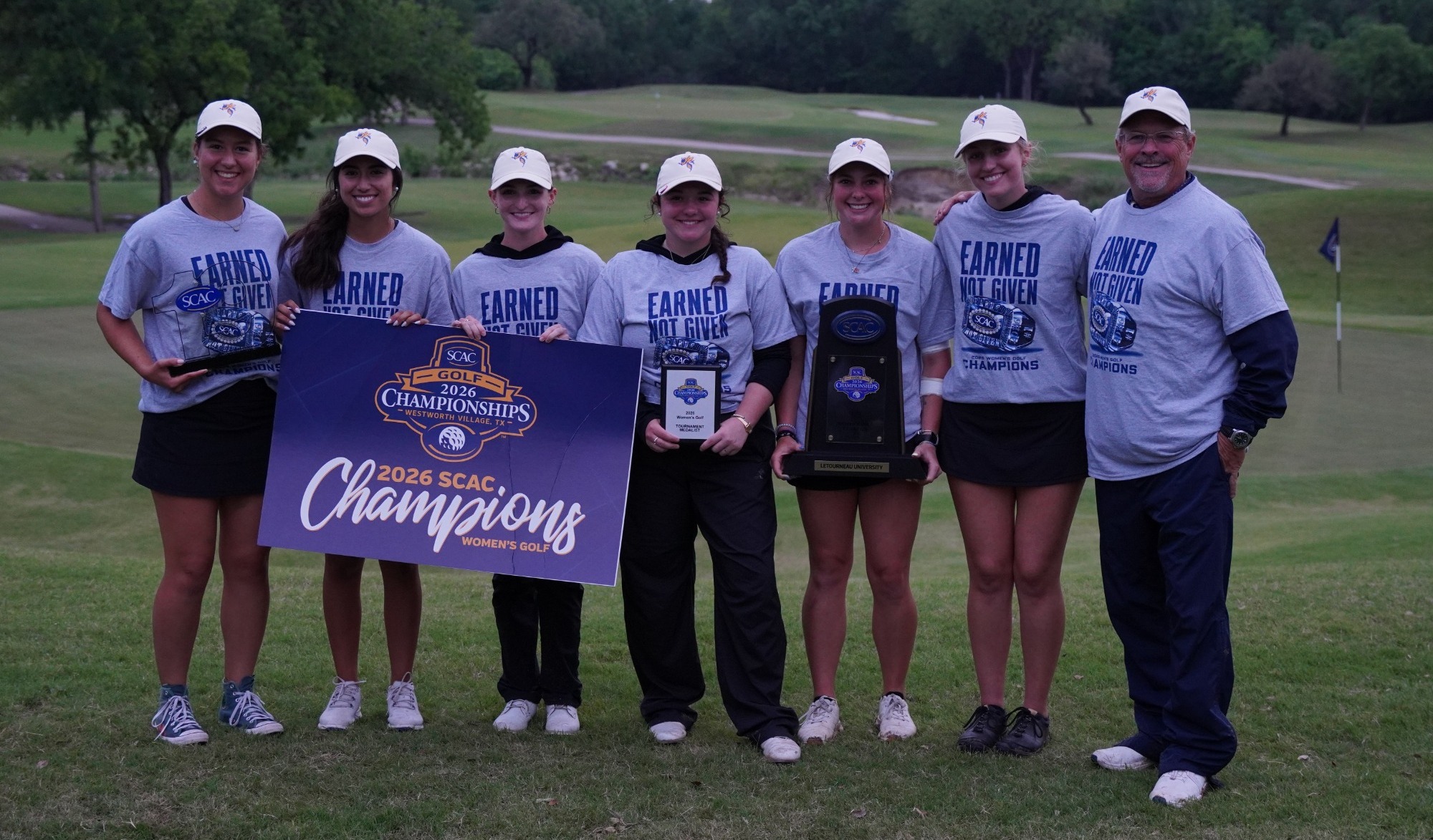 LeTourneau women's golf