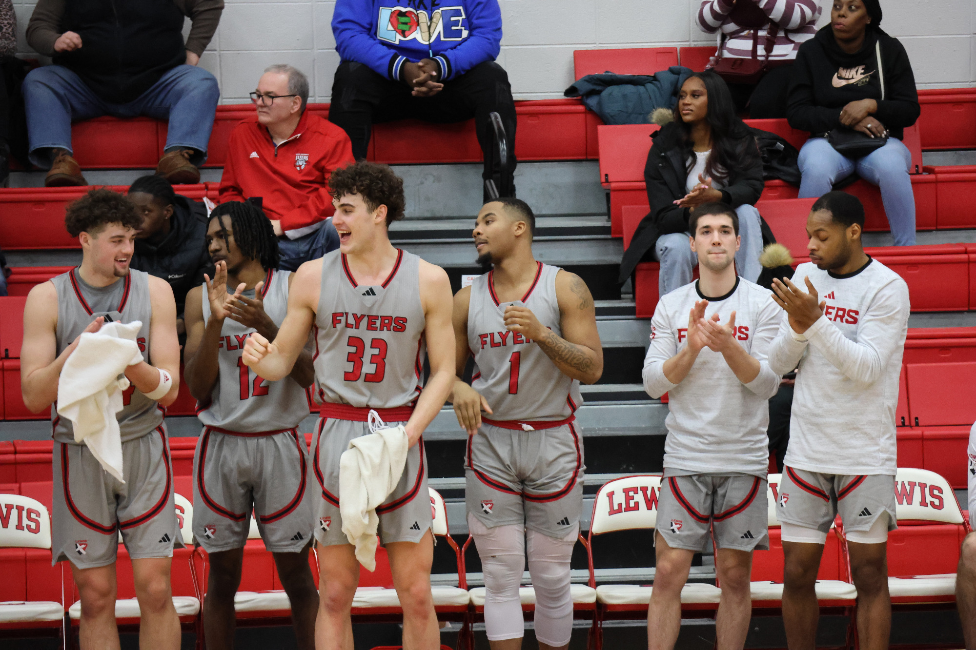 Lewis Men's Basketball Defeats UMSL Saturday Lewis University Athletics