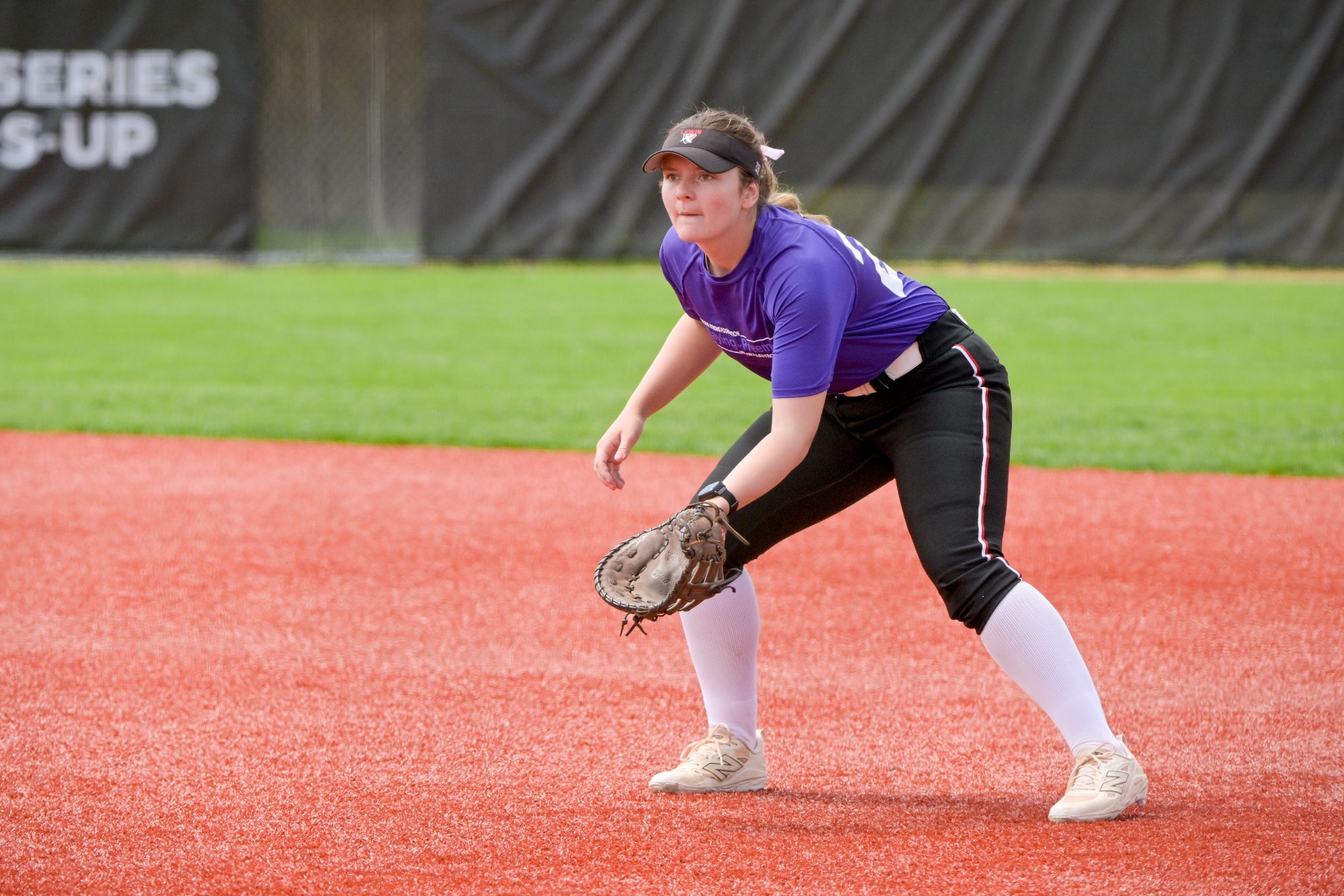 Anna Frafjord fields a ball
