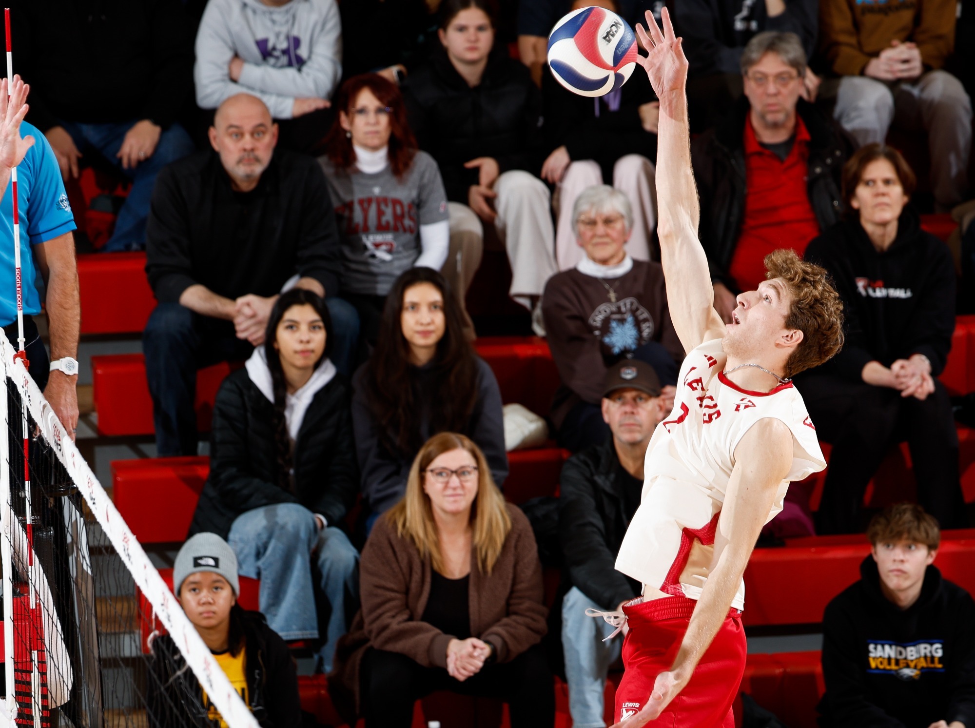 Cameron Hoying goes for a kill