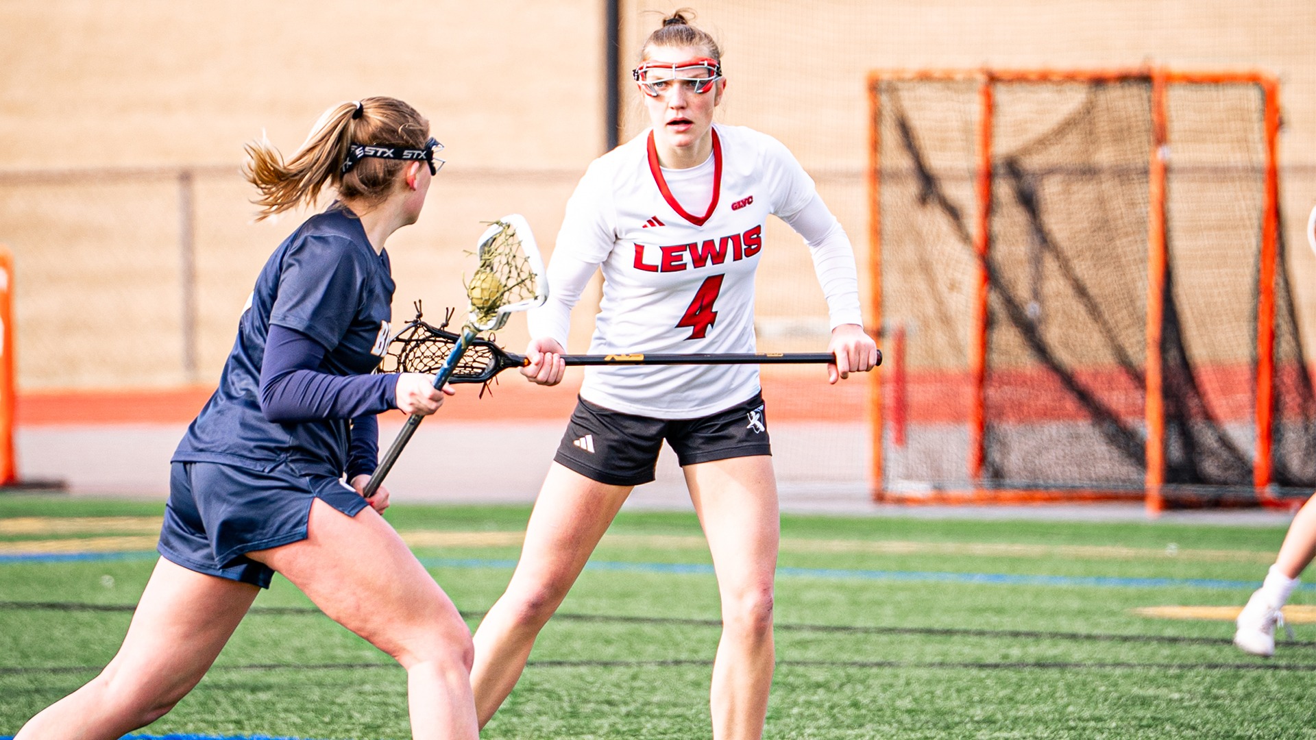 Danielle Winterlik guards a defender