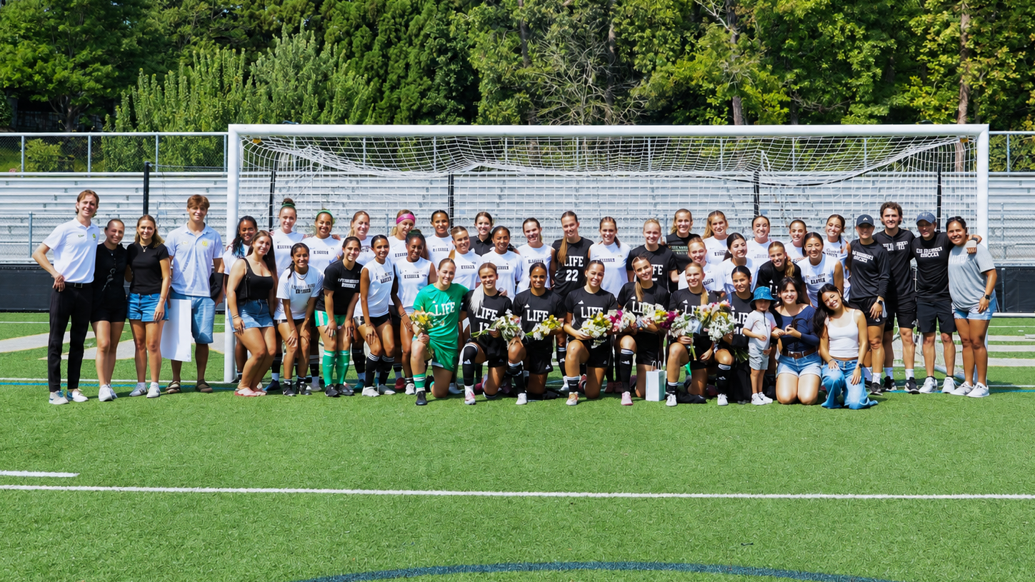 Women's Soccer Celebrates Senior Day 