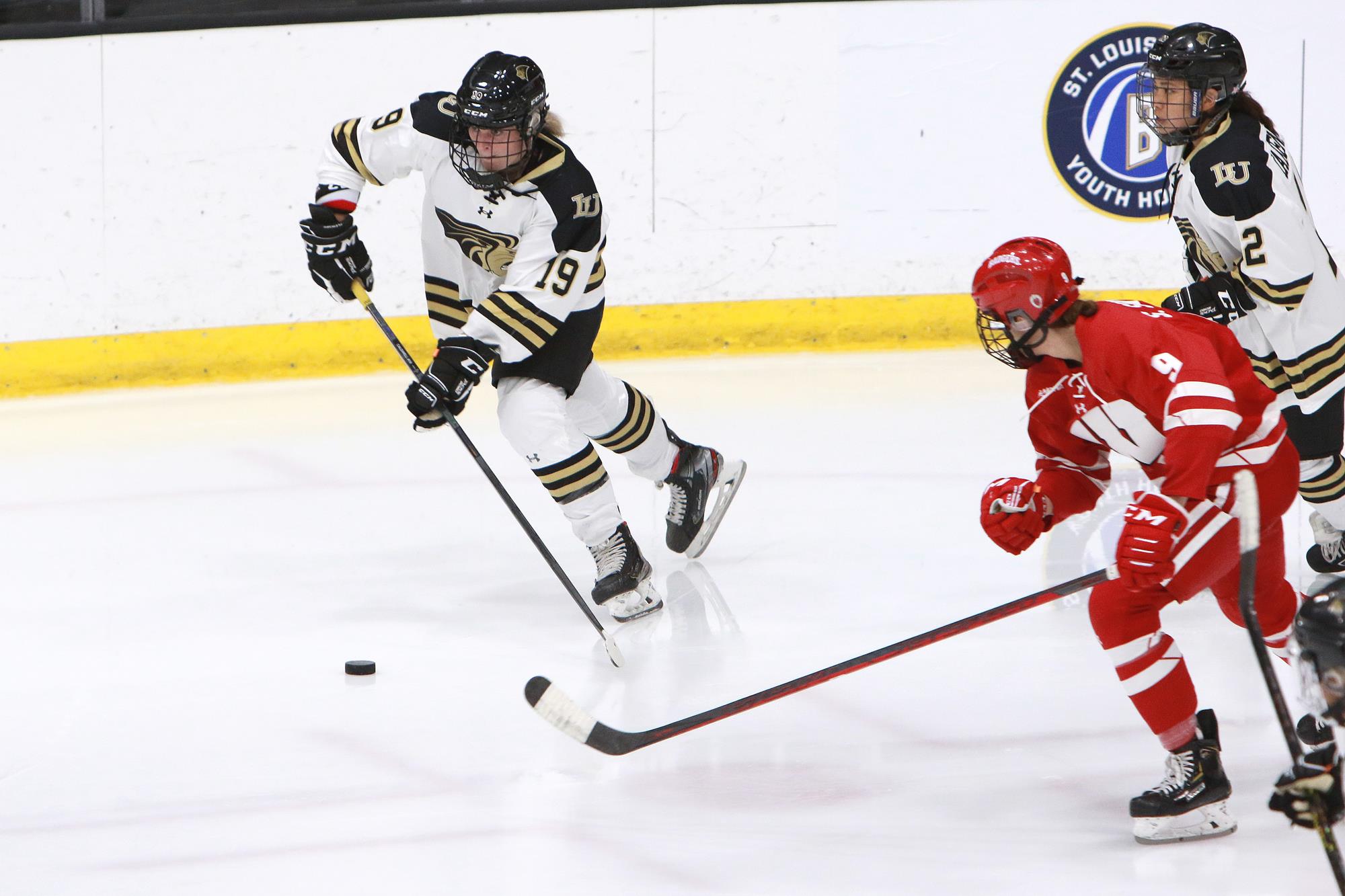 Valerie Caldwell Women's Ice Hockey Lindenwood University Athletics
