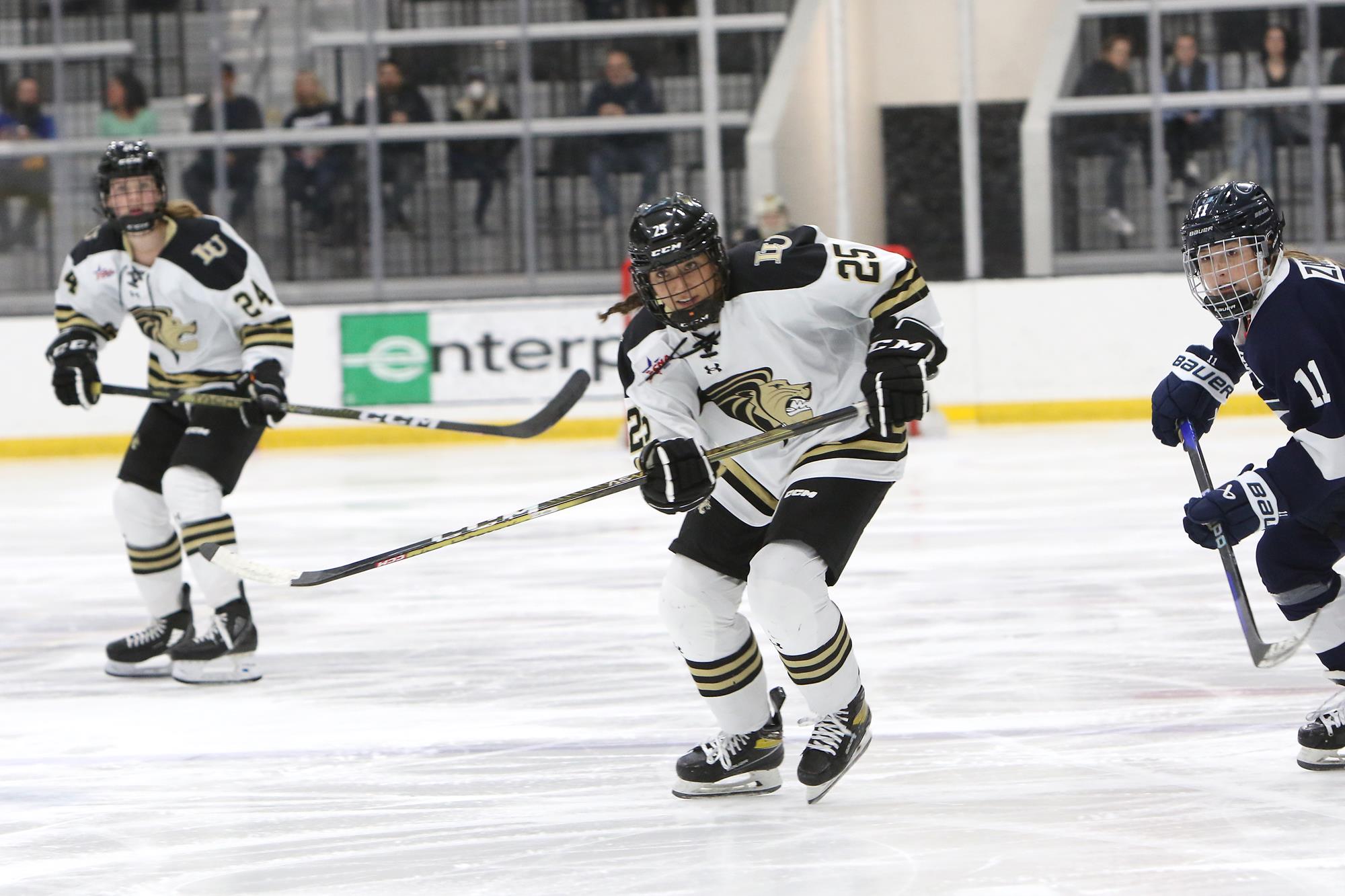 Chloe Corbin Women's Ice Hockey Lindenwood University Athletics