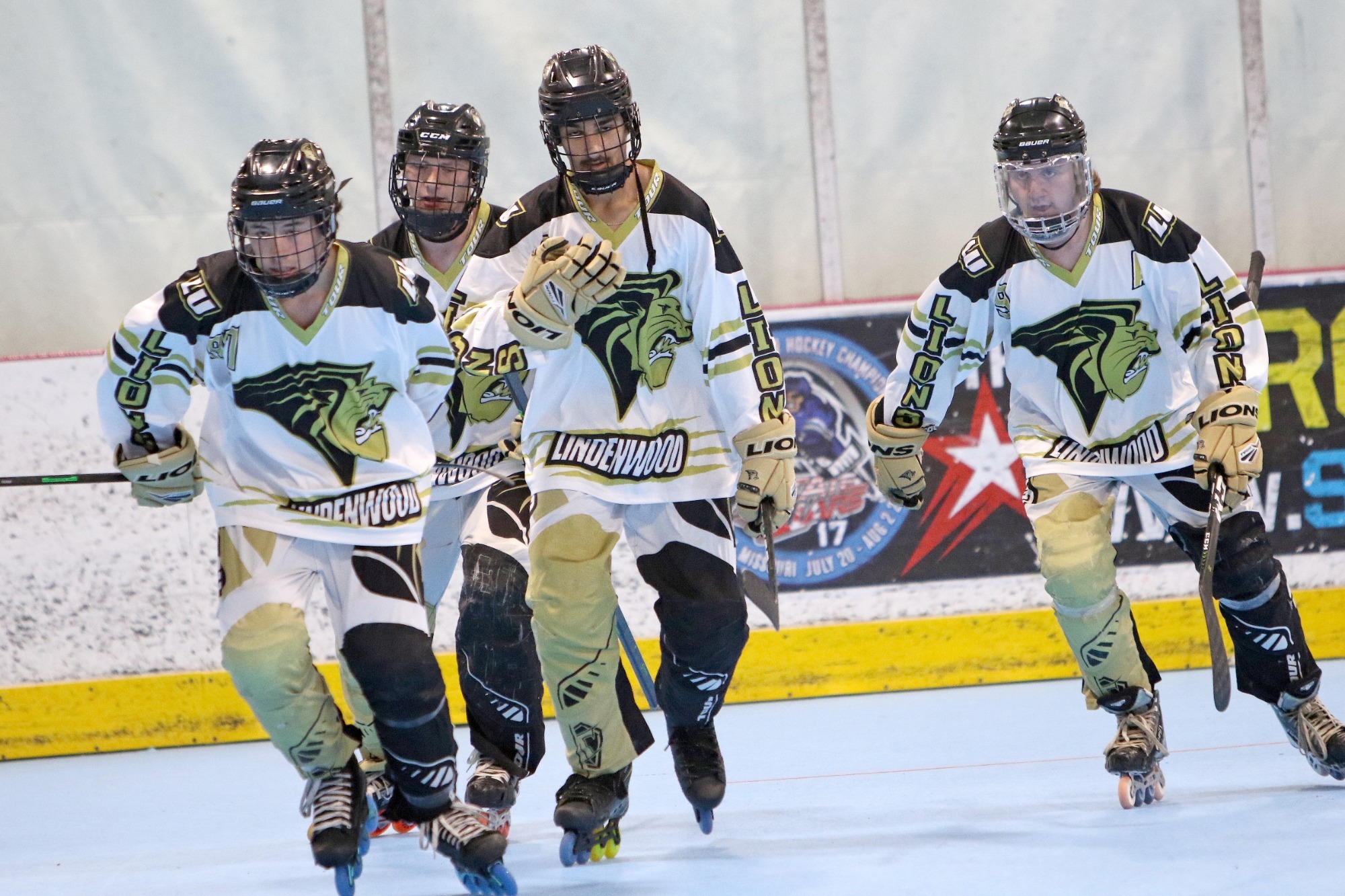 roller hockey gold.1761