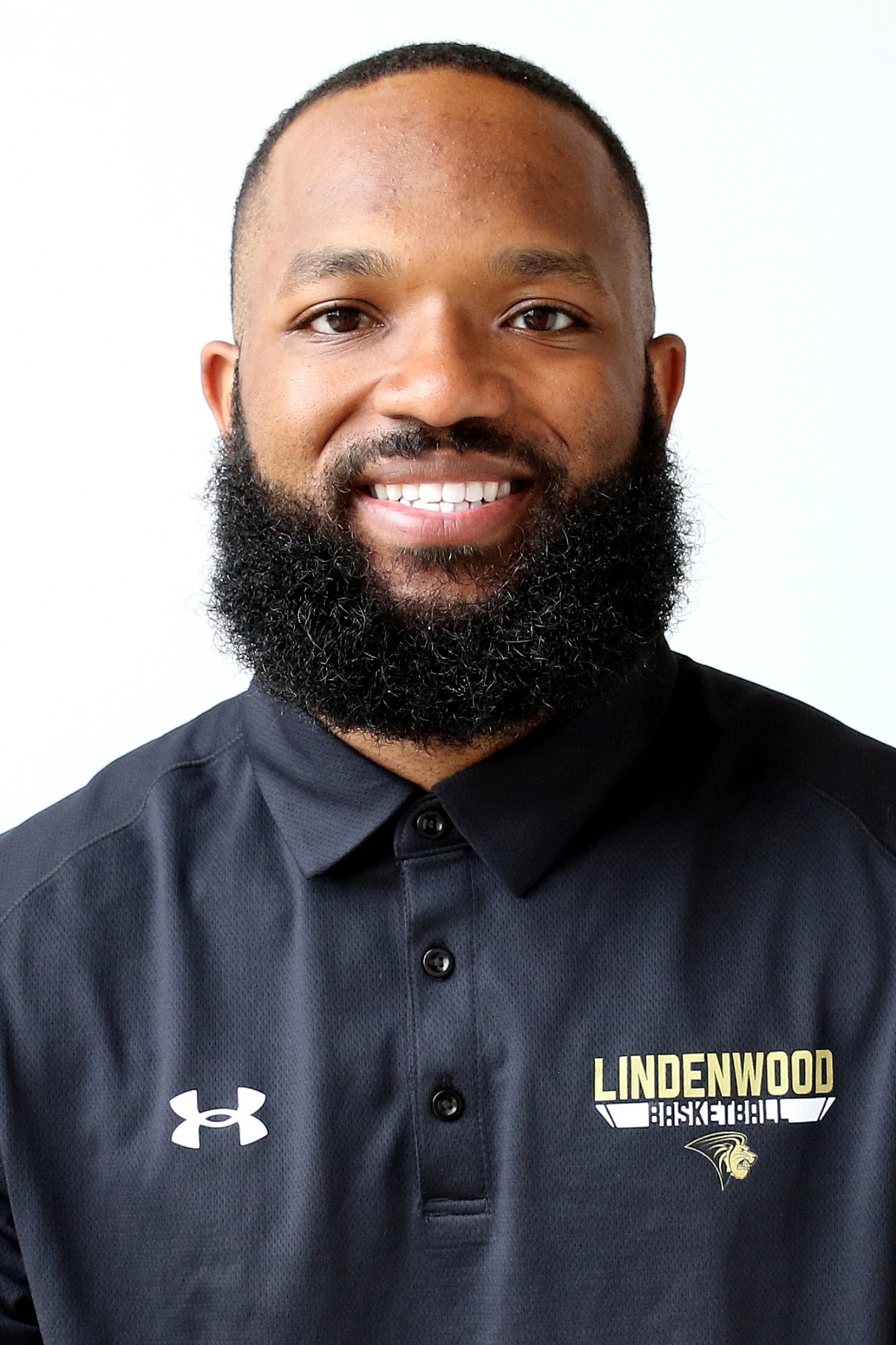 Julius_Armstead_23