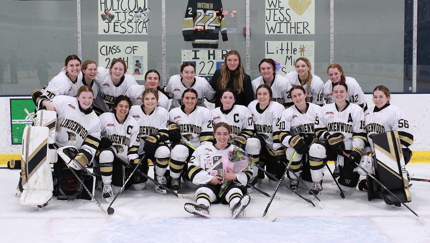 women's ACHA.SeniorNight-With