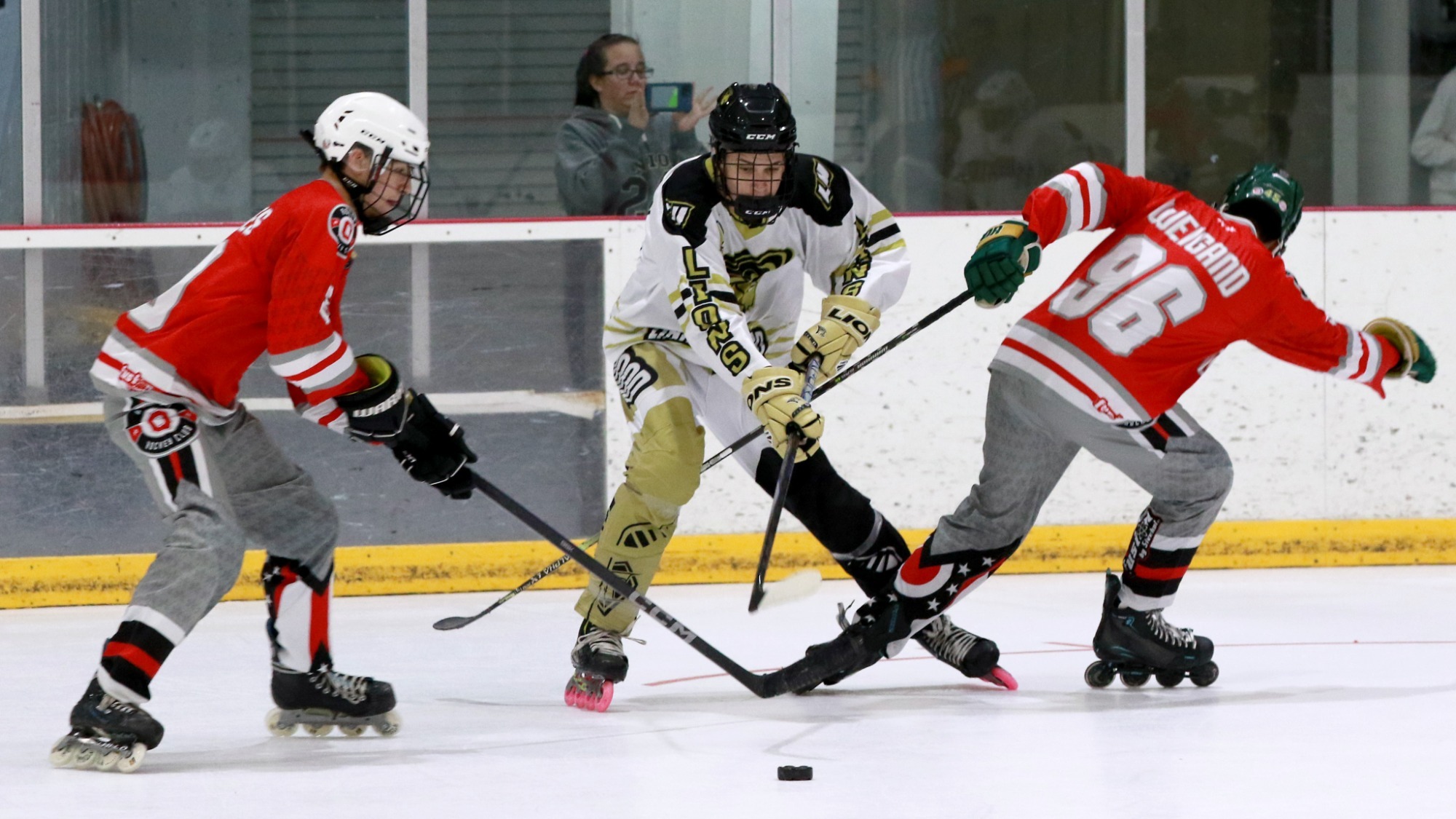 roller hockey black vs ohio state.8945edit