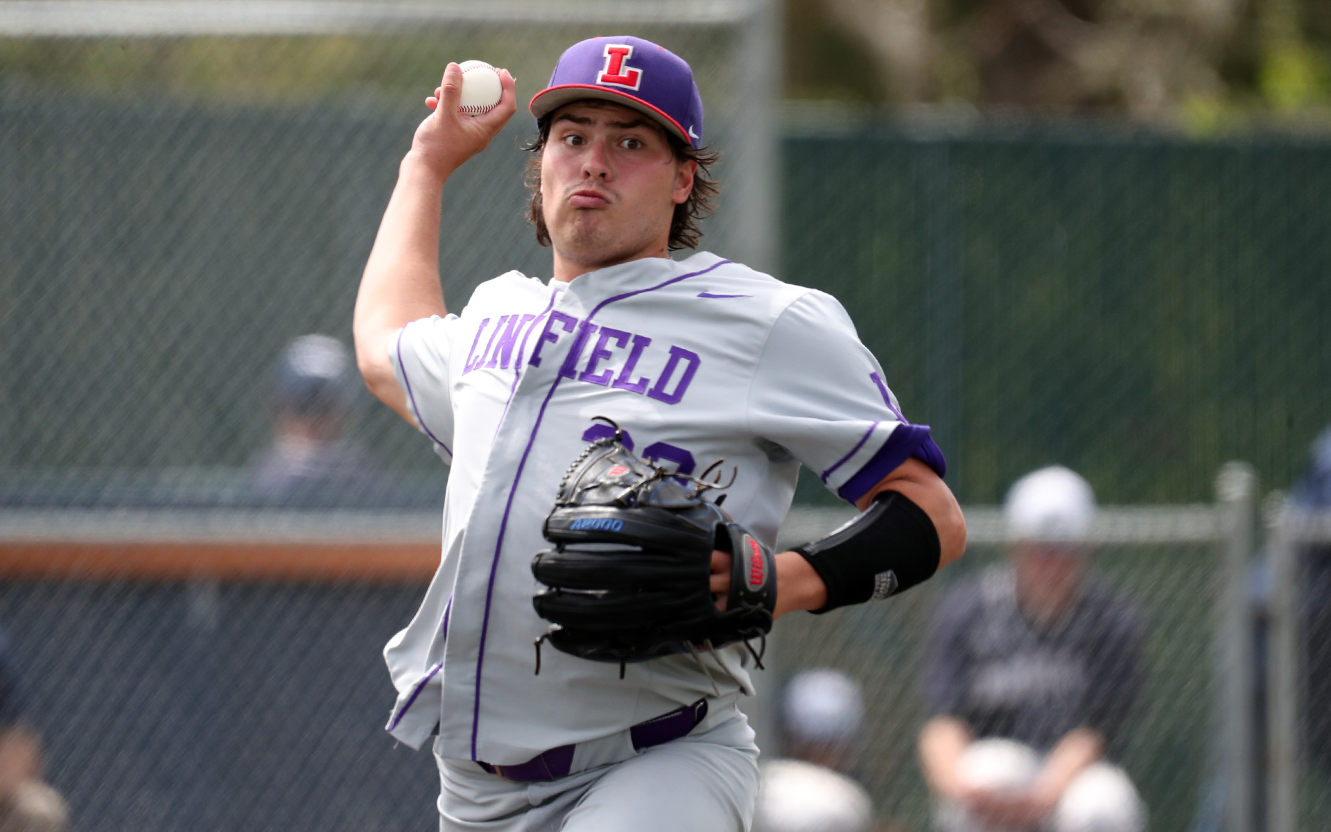 Del Biaggio K's 12, 'Cats take opener with Pioneers Linfield