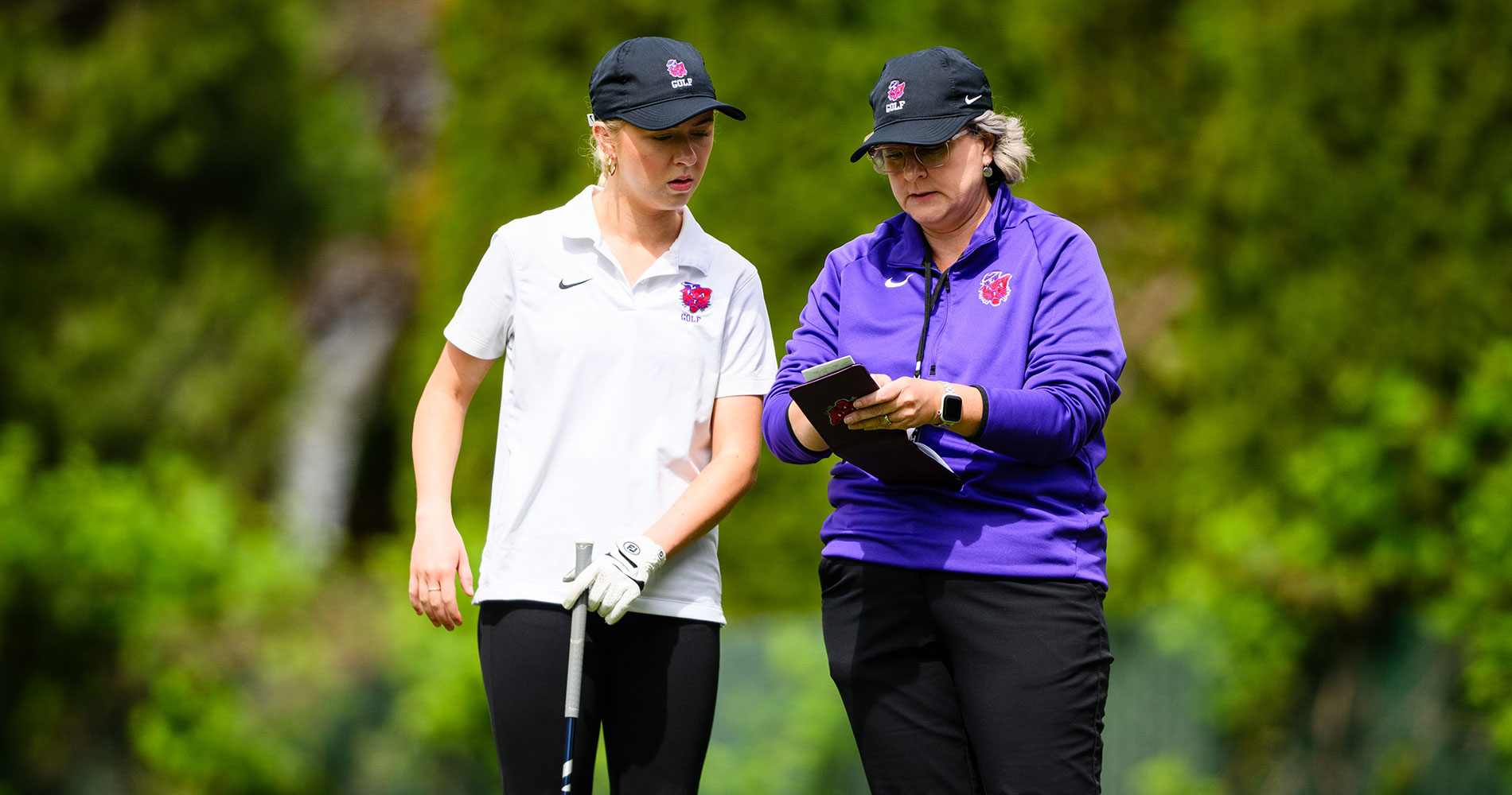 Sara Pate, Tina Kelley