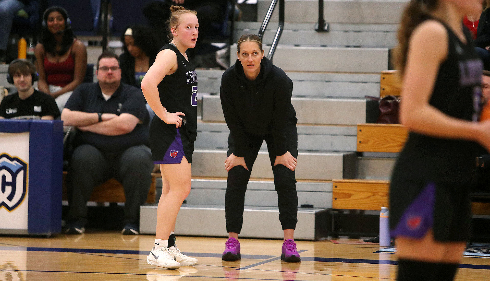 Allie Mead, Casey Bunn-Wilson